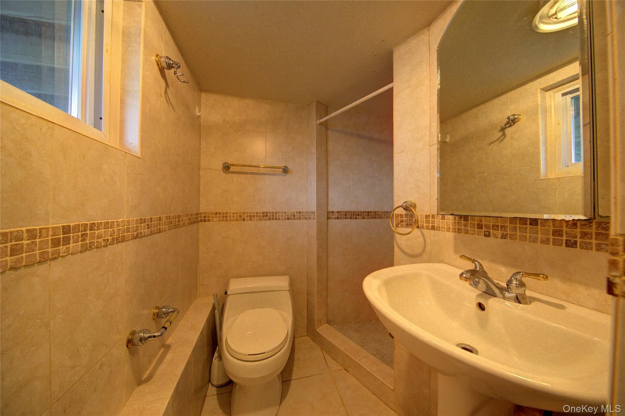 95 Irving Avenue, Hempstead, NY, 2 Bedrooms Bedrooms, 4 Rooms Rooms,1 BathroomBathrooms,Residential Lease,For Rent,Irving,0,994012 95 Irving Avenue, Hempstead, NY, 2 Bedrooms Bedrooms, 4 Rooms Rooms,1 BathroomBathrooms,Residential Lease,For Rent,Irving,0,994012