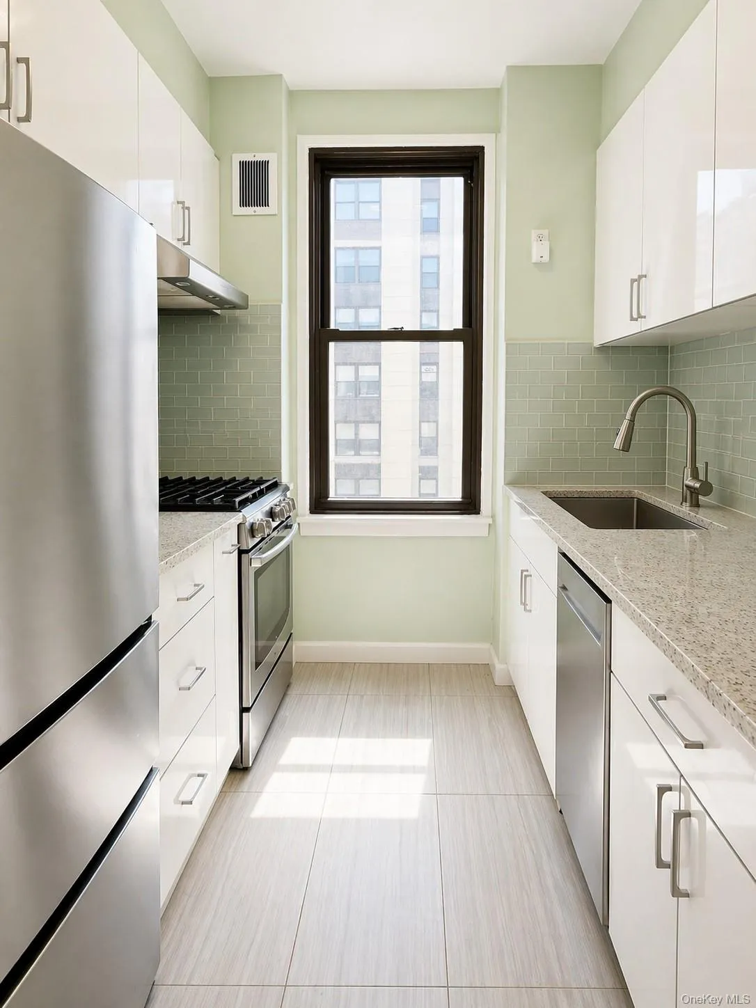 98-34 63rd Drive, New York, NY, 1 Bedroom Bedrooms, 3 Rooms Rooms,1 BathroomBathrooms,Residential Lease,For Rent,63rd,0,994013 98-34 63rd Drive, New York, NY, 1 Bedroom Bedrooms, 3 Rooms Rooms,1 BathroomBathrooms,Residential Lease,For Rent,63rd,0,994013
