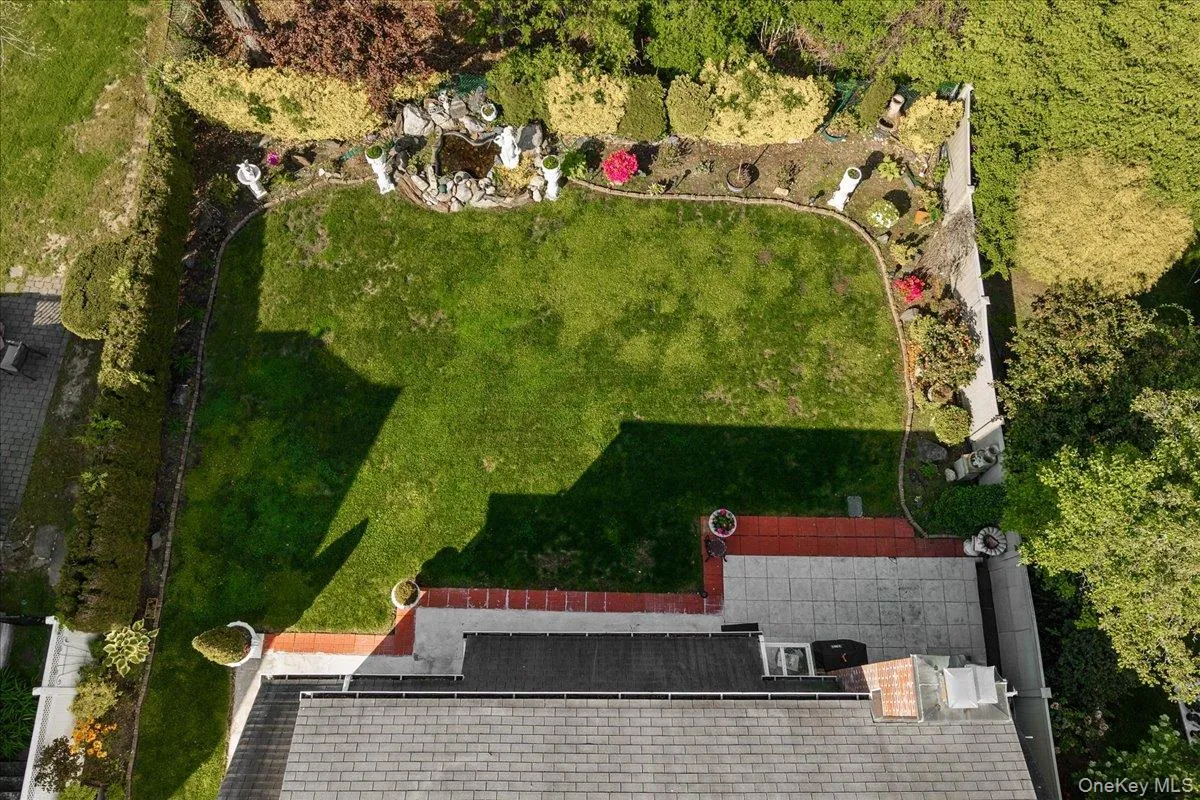 1161 Webster Avenue, New Rochelle, NY, 3 Bedrooms Bedrooms, 6 Rooms Rooms,1 BathroomBathrooms,Residential,For Rent,Webster,0,994014 1161 Webster Avenue, New Rochelle, NY, 3 Bedrooms Bedrooms, 6 Rooms Rooms,1 BathroomBathrooms,Residential,For Rent,Webster,0,994014