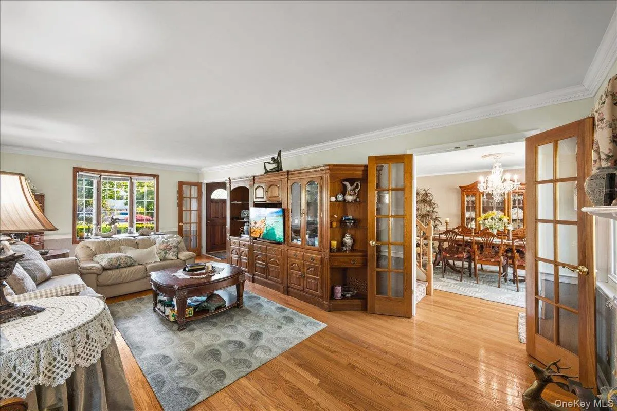 1161 Webster Avenue, New Rochelle, NY, 3 Bedrooms Bedrooms, 6 Rooms Rooms,1 BathroomBathrooms,Residential,For Rent,Webster,0,994014 1161 Webster Avenue, New Rochelle, NY, 3 Bedrooms Bedrooms, 6 Rooms Rooms,1 BathroomBathrooms,Residential,For Rent,Webster,0,994014