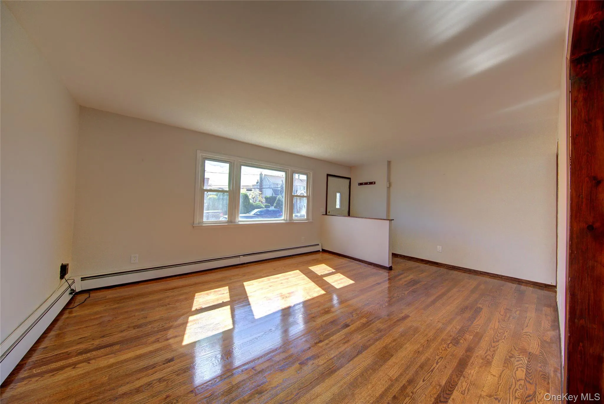 75 Farnum Boulevard, Hempstead, NY, 3 Bedrooms Bedrooms, 6 Rooms Rooms,1 BathroomBathrooms,Residential Lease,For Rent,Farnum,0,994018 75 Farnum Boulevard, Hempstead, NY, 3 Bedrooms Bedrooms, 6 Rooms Rooms,1 BathroomBathrooms,Residential Lease,For Rent,Farnum,0,994018