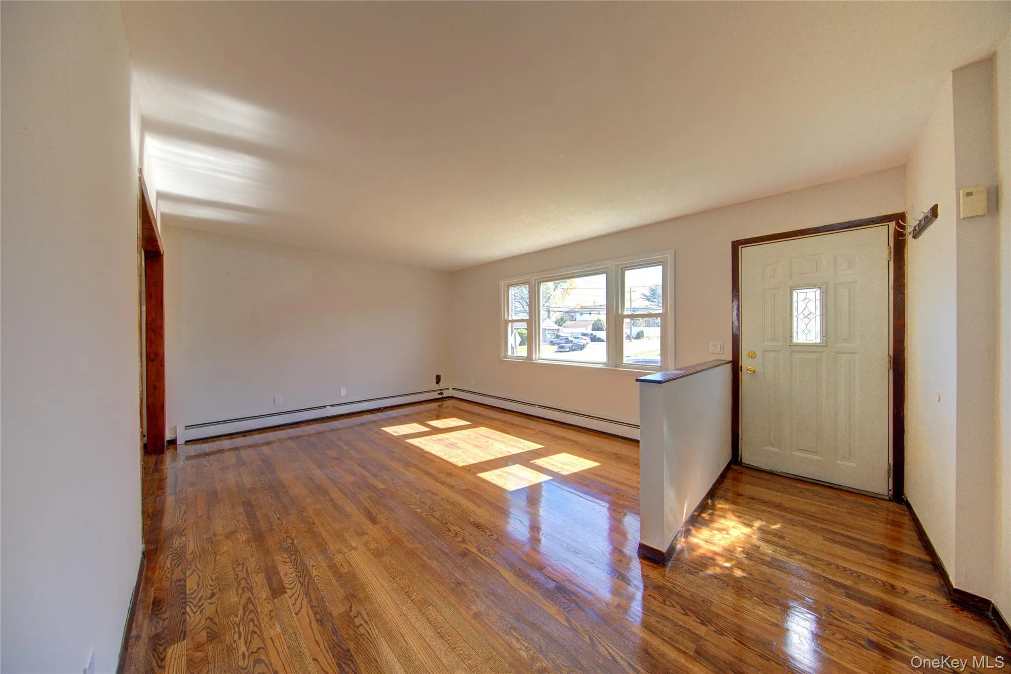75 Farnum Boulevard, Hempstead, NY, 3 Bedrooms Bedrooms, 6 Rooms Rooms,1 BathroomBathrooms,Residential Lease,For Rent,Farnum,0,994018 75 Farnum Boulevard, Hempstead, NY, 3 Bedrooms Bedrooms, 6 Rooms Rooms,1 BathroomBathrooms,Residential Lease,For Rent,Farnum,0,994018