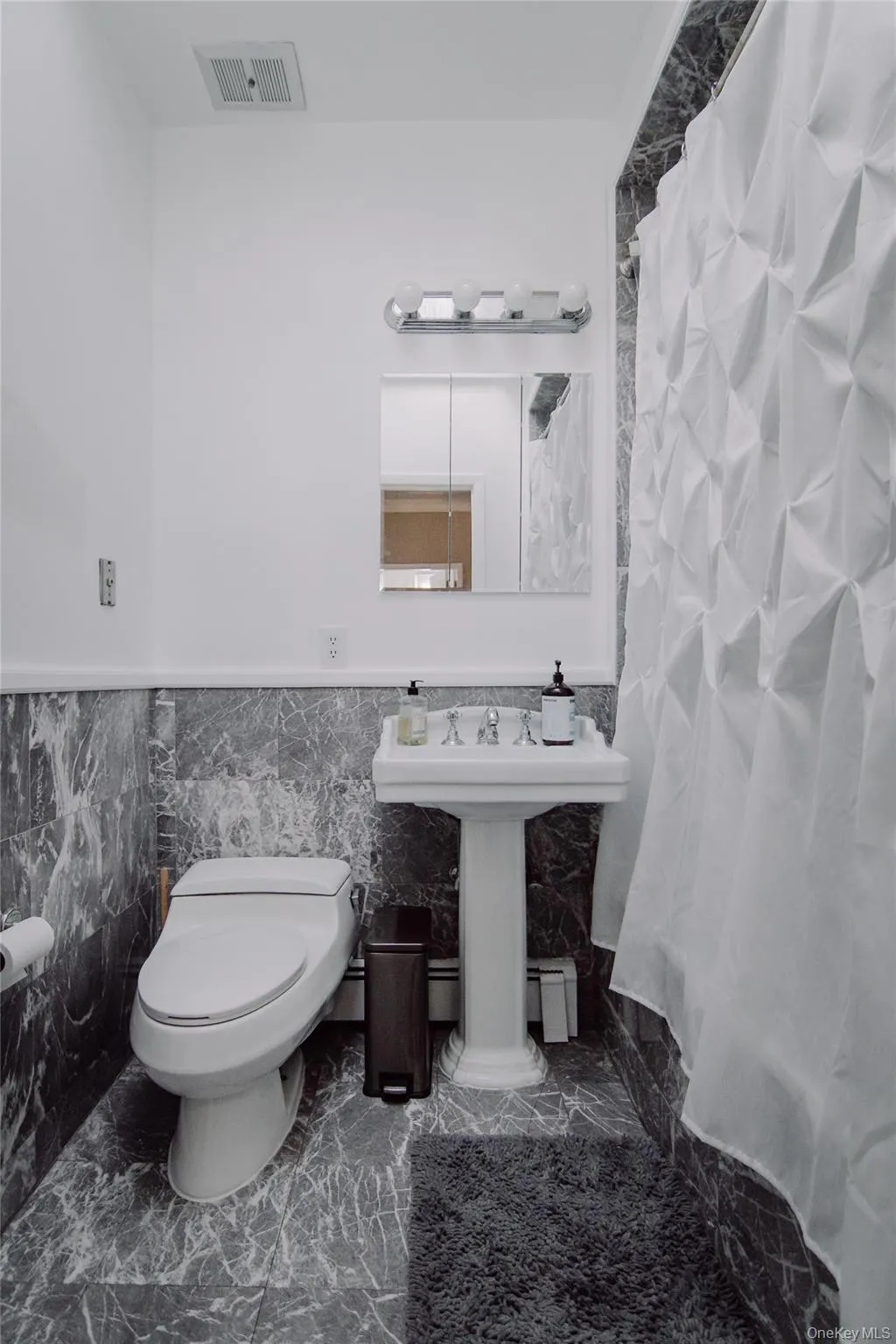2315 FISH Avenue, New York, NY, 3 Bedrooms Bedrooms, 6 Rooms Rooms,2 BathroomsBathrooms,Residential,For Rent,FISH,0,994020 2315 FISH Avenue, New York, NY, 3 Bedrooms Bedrooms, 6 Rooms Rooms,2 BathroomsBathrooms,Residential,For Rent,FISH,0,994020