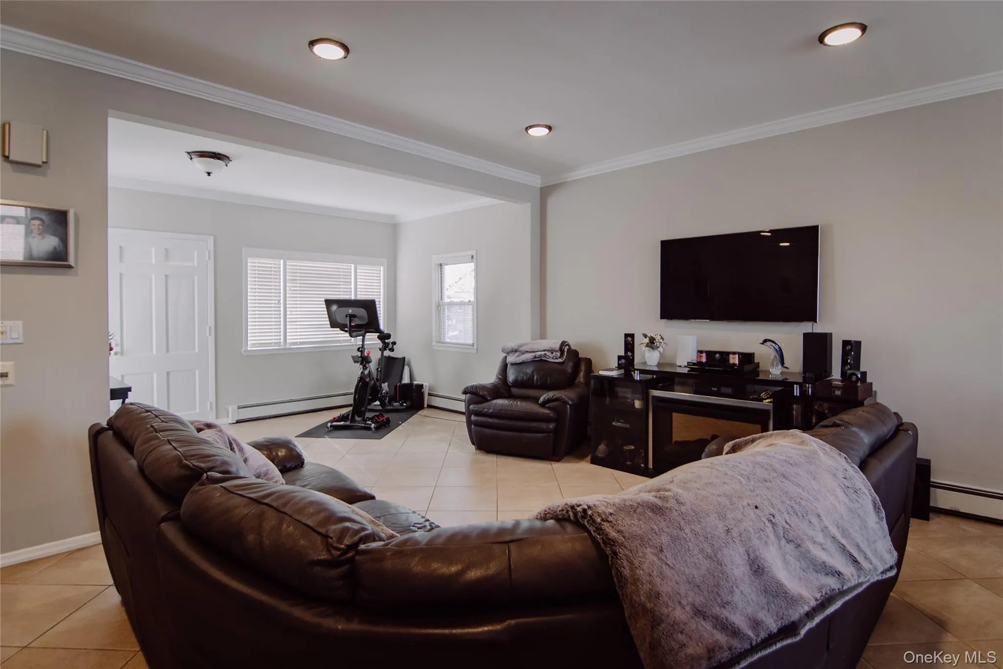 2315 FISH Avenue, New York, NY, 3 Bedrooms Bedrooms, 6 Rooms Rooms,2 BathroomsBathrooms,Residential,For Rent,FISH,0,994020 2315 FISH Avenue, New York, NY, 3 Bedrooms Bedrooms, 6 Rooms Rooms,2 BathroomsBathrooms,Residential,For Rent,FISH,0,994020