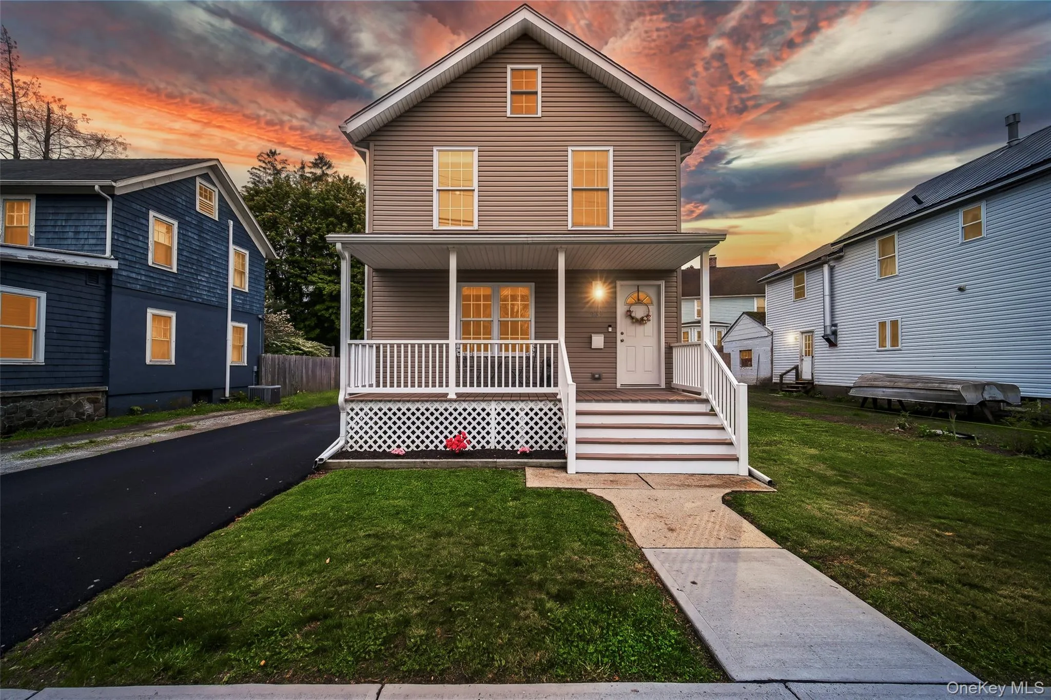 90 South Street, Warwick (town), NY, 3 Bedrooms Bedrooms, 6 Rooms Rooms,1 BathroomBathrooms,Residential,For Rent,South,0,994027 90 South Street, Warwick (town), NY, 3 Bedrooms Bedrooms, 6 Rooms Rooms,1 BathroomBathrooms,Residential,For Rent,South,0,994027