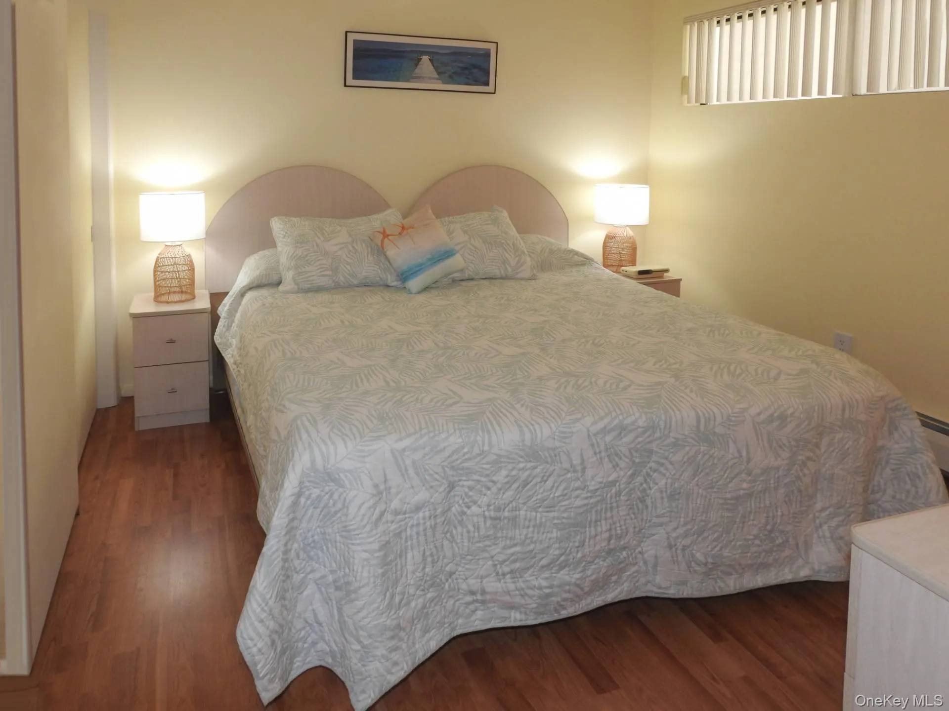 221 Mill Road, Southampton, NY, 1 Bedroom Bedrooms, 3 Rooms Rooms,1 BathroomBathrooms,Residential Lease,For Rent,Mill,0,994035 221 Mill Road, Southampton, NY, 1 Bedroom Bedrooms, 3 Rooms Rooms,1 BathroomBathrooms,Residential Lease,For Rent,Mill,0,994035