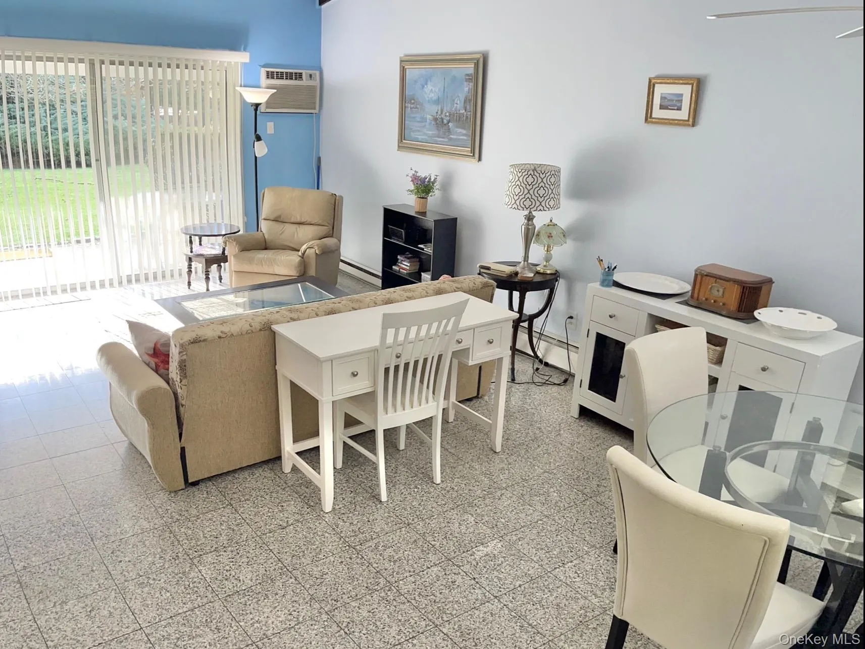 221 Mill Road, Southampton, NY, 1 Bedroom Bedrooms, 3 Rooms Rooms,1 BathroomBathrooms,Residential Lease,For Rent,Mill,0,994035 221 Mill Road, Southampton, NY, 1 Bedroom Bedrooms, 3 Rooms Rooms,1 BathroomBathrooms,Residential Lease,For Rent,Mill,0,994035
