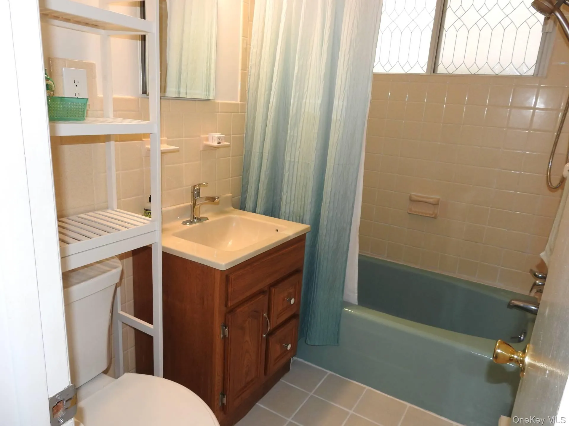 221 Mill Road, Southampton, NY, 1 Bedroom Bedrooms, 3 Rooms Rooms,1 BathroomBathrooms,Residential Lease,For Rent,Mill,0,994035 221 Mill Road, Southampton, NY, 1 Bedroom Bedrooms, 3 Rooms Rooms,1 BathroomBathrooms,Residential Lease,For Rent,Mill,0,994035