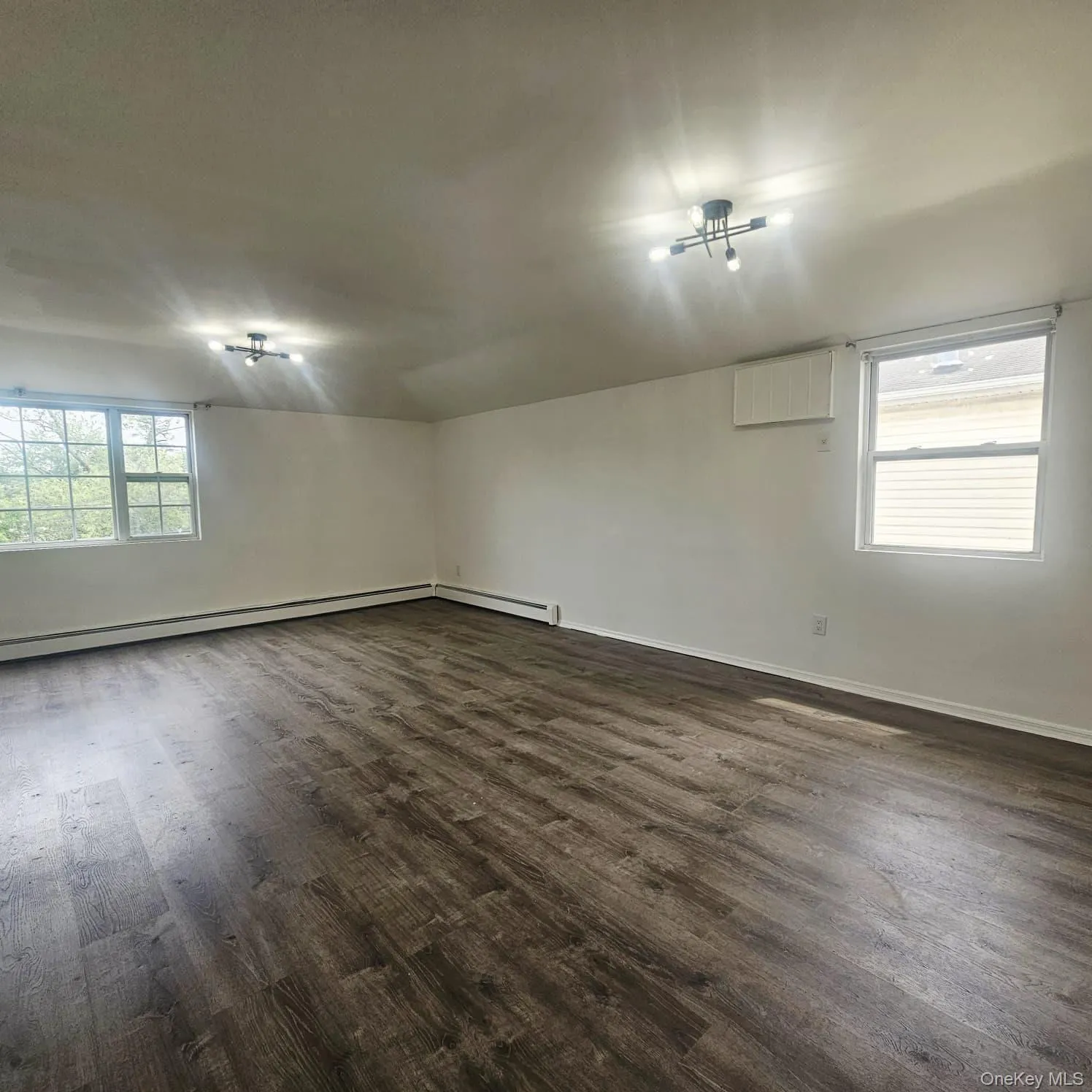 145-20 227th Street, New York, NY, 3 Bedrooms Bedrooms, 6 Rooms Rooms,1 BathroomBathrooms,Residential Lease,For Rent,227th,0,994036 145-20 227th Street, New York, NY, 3 Bedrooms Bedrooms, 6 Rooms Rooms,1 BathroomBathrooms,Residential Lease,For Rent,227th,0,994036