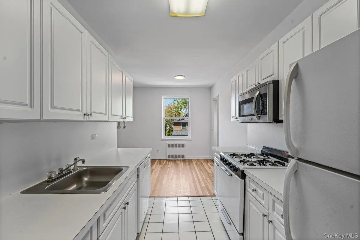 162-01 Powells Cove Boulevard, New York, NY, 2 Bedrooms Bedrooms, 5 Rooms Rooms,1 BathroomBathrooms,Residential,For Rent,Powells Cove,0,994045 162-01 Powells Cove Boulevard, New York, NY, 2 Bedrooms Bedrooms, 5 Rooms Rooms,1 BathroomBathrooms,Residential,For Rent,Powells Cove,0,994045