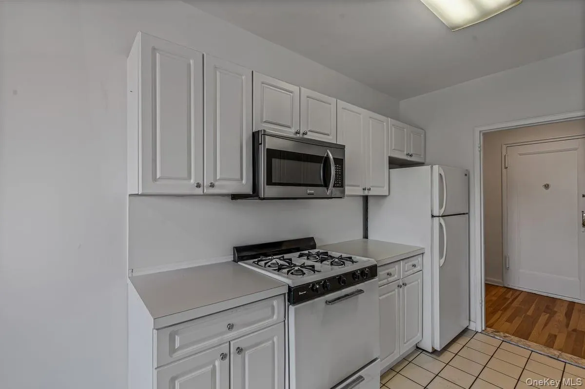 162-01 Powells Cove Boulevard, New York, NY, 2 Bedrooms Bedrooms, 5 Rooms Rooms,1 BathroomBathrooms,Residential,For Rent,Powells Cove,0,994045 162-01 Powells Cove Boulevard, New York, NY, 2 Bedrooms Bedrooms, 5 Rooms Rooms,1 BathroomBathrooms,Residential,For Rent,Powells Cove,0,994045