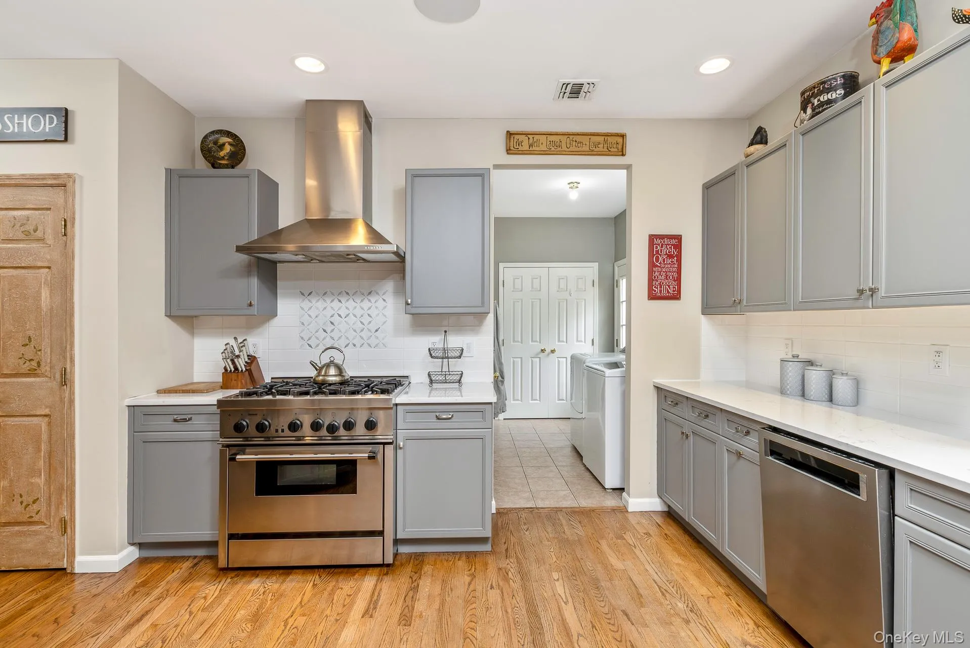 2 Crystal Court, Smithtown, NY, 4 Bedrooms Bedrooms, 8 Rooms Rooms,2 BathroomsBathrooms,Residential,For Rent,Crystal,0,994048 2 Crystal Court, Smithtown, NY, 4 Bedrooms Bedrooms, 8 Rooms Rooms,2 BathroomsBathrooms,Residential,For Rent,Crystal,0,994048