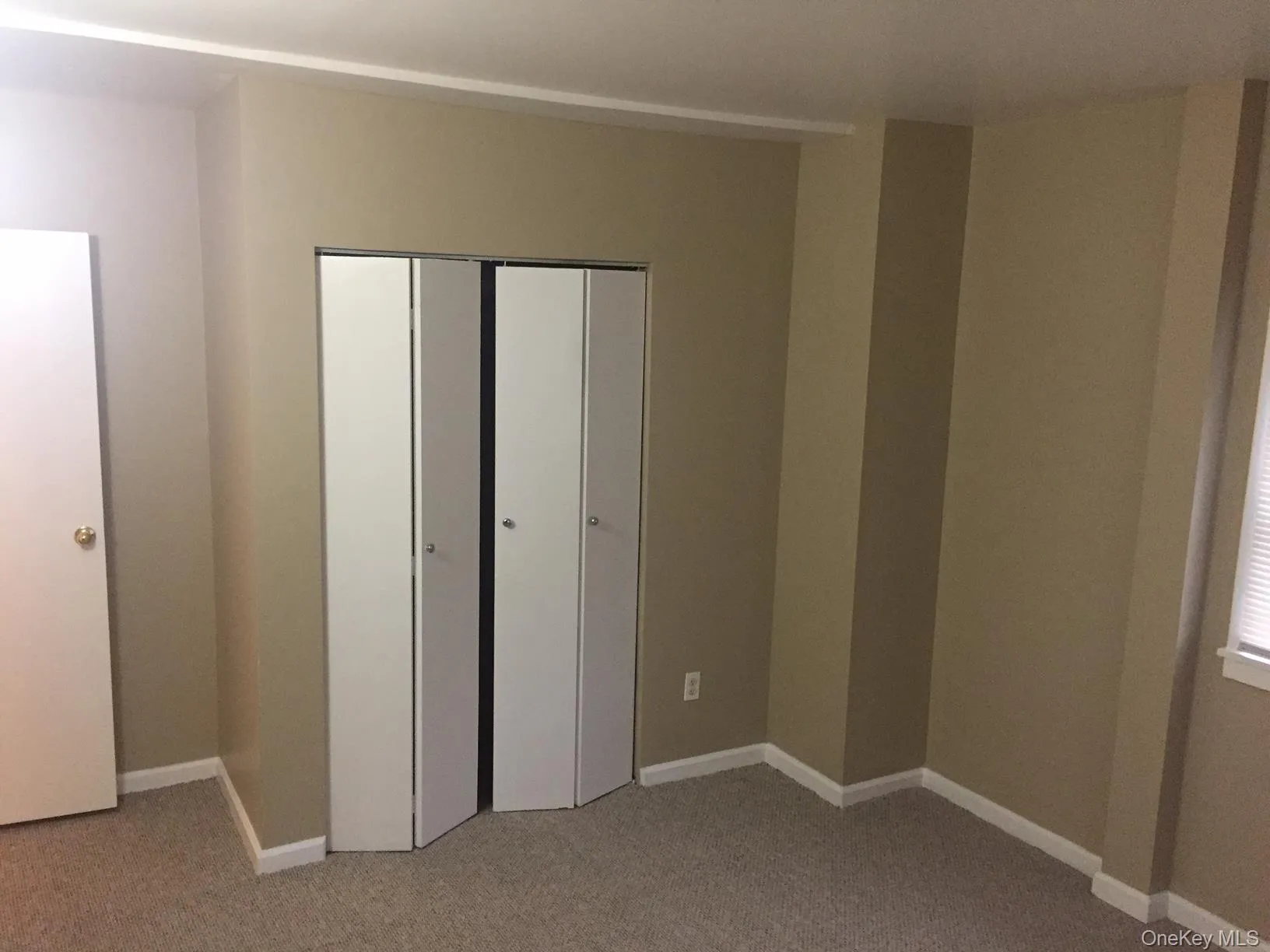 36 Cooper Street, Babylon, NY, 3 Bedrooms Bedrooms, 6 Rooms Rooms,1 BathroomBathrooms,Residential Lease,For Rent,Cooper,0,994050 36 Cooper Street, Babylon, NY, 3 Bedrooms Bedrooms, 6 Rooms Rooms,1 BathroomBathrooms,Residential Lease,For Rent,Cooper,0,994050