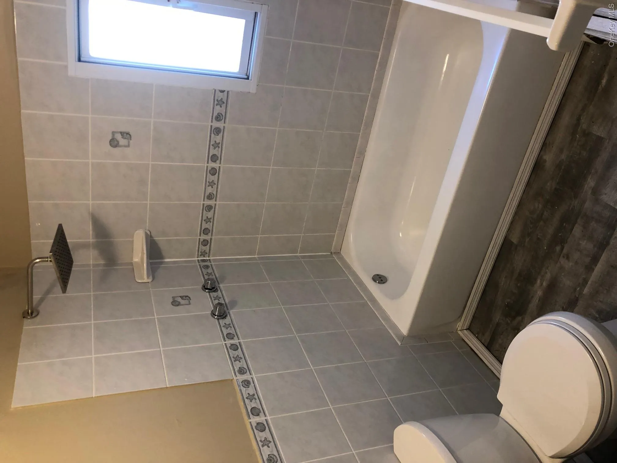 36 Cooper Street, Babylon, NY, 3 Bedrooms Bedrooms, 6 Rooms Rooms,1 BathroomBathrooms,Residential Lease,For Rent,Cooper,0,994050 36 Cooper Street, Babylon, NY, 3 Bedrooms Bedrooms, 6 Rooms Rooms,1 BathroomBathrooms,Residential Lease,For Rent,Cooper,0,994050