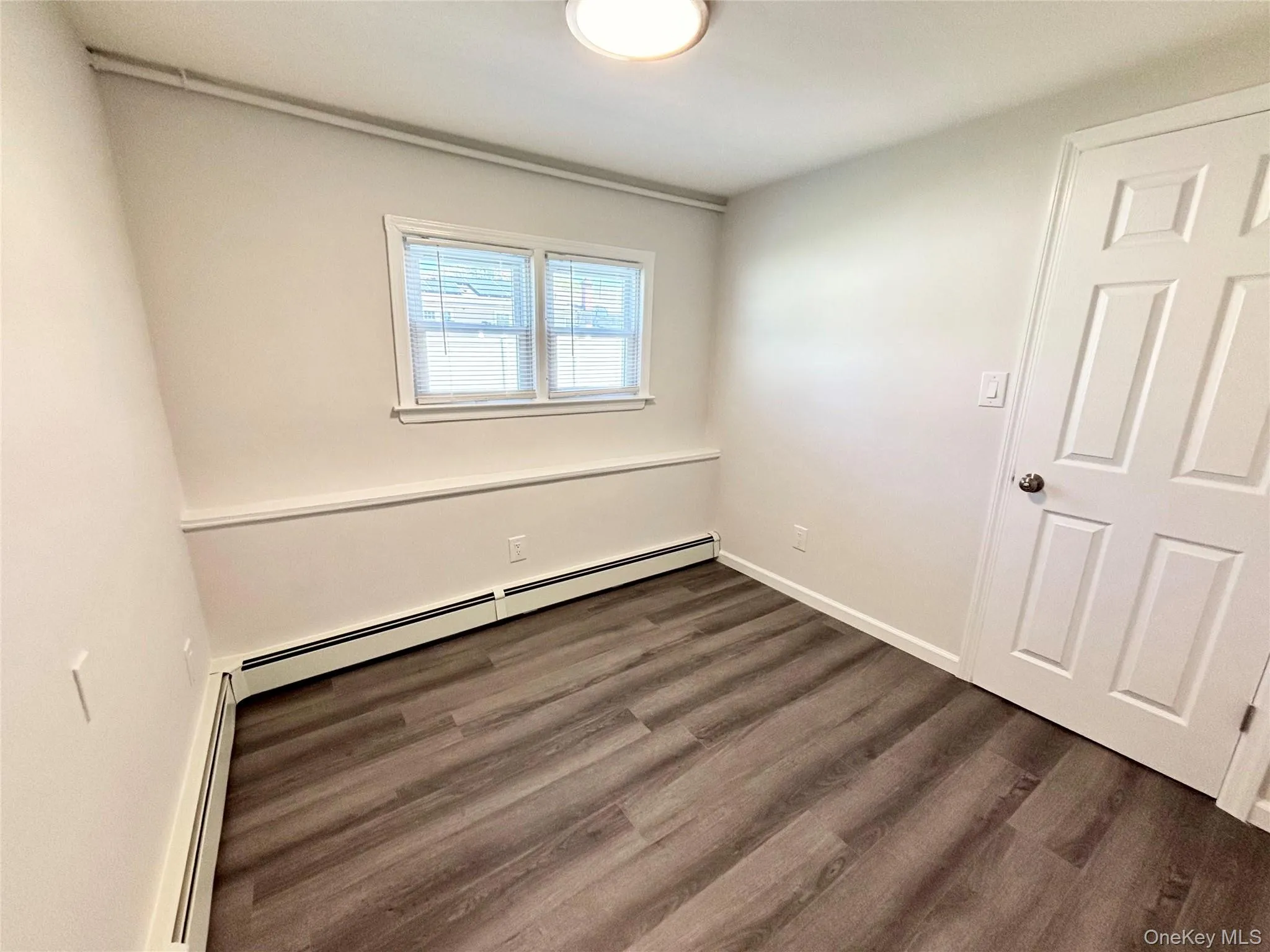 79 Monarch Avenue, West Babylon, NY, 2 Bedrooms Bedrooms, 4 Rooms Rooms,1 BathroomBathrooms,Residential Lease,For Rent,Monarch,0,994054 79 Monarch Avenue, West Babylon, NY, 2 Bedrooms Bedrooms, 4 Rooms Rooms,1 BathroomBathrooms,Residential Lease,For Rent,Monarch,0,994054