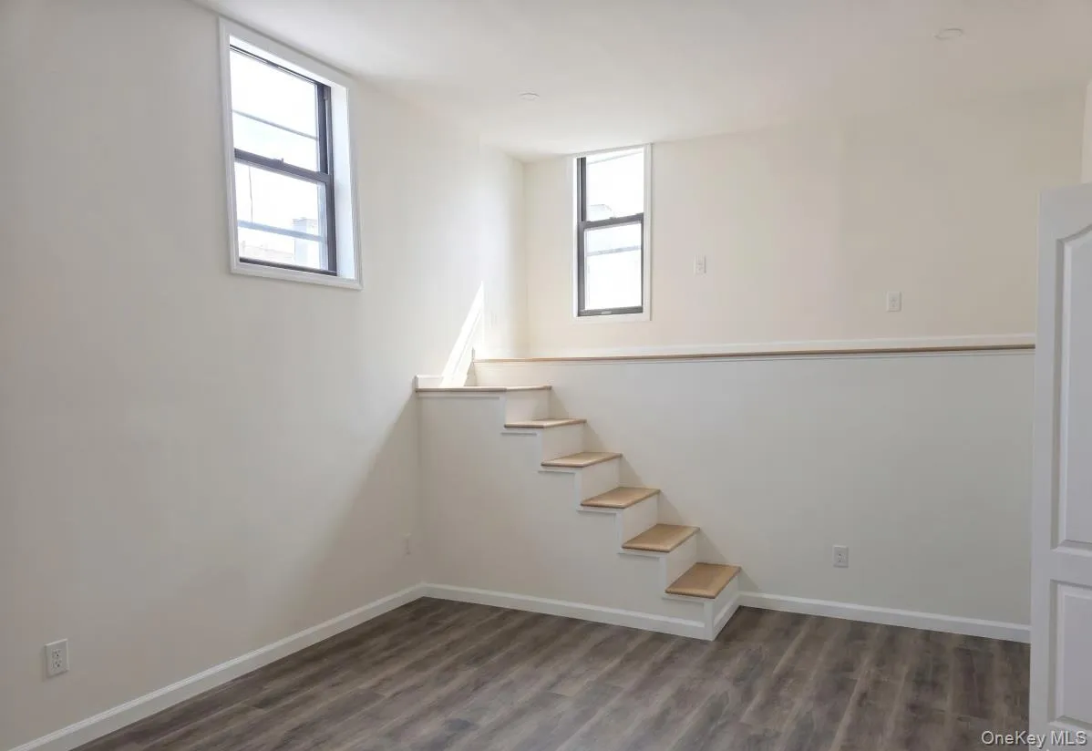 70-28 45th Avenue, New York, NY, 2 Bedrooms Bedrooms, 5 Rooms Rooms,1 BathroomBathrooms,Residential Lease,For Rent,45th,0,994066 70-28 45th Avenue, New York, NY, 2 Bedrooms Bedrooms, 5 Rooms Rooms,1 BathroomBathrooms,Residential Lease,For Rent,45th,0,994066
