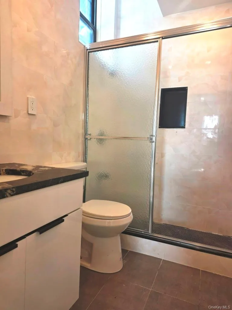 70-28 45th Avenue, New York, NY, 2 Bedrooms Bedrooms, 5 Rooms Rooms,1 BathroomBathrooms,Residential Lease,For Rent,45th,0,994066 70-28 45th Avenue, New York, NY, 2 Bedrooms Bedrooms, 5 Rooms Rooms,1 BathroomBathrooms,Residential Lease,For Rent,45th,0,994066