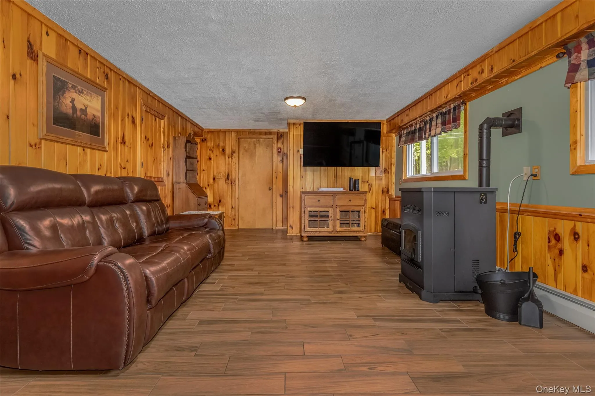 110 Cottontail Lane, Saugerties, NY, 4 Bedrooms Bedrooms, 8 Rooms Rooms,2 BathroomsBathrooms,Residential,For Rent,Cottontail,0,994067 110 Cottontail Lane, Saugerties, NY, 4 Bedrooms Bedrooms, 8 Rooms Rooms,2 BathroomsBathrooms,Residential,For Rent,Cottontail,0,994067
