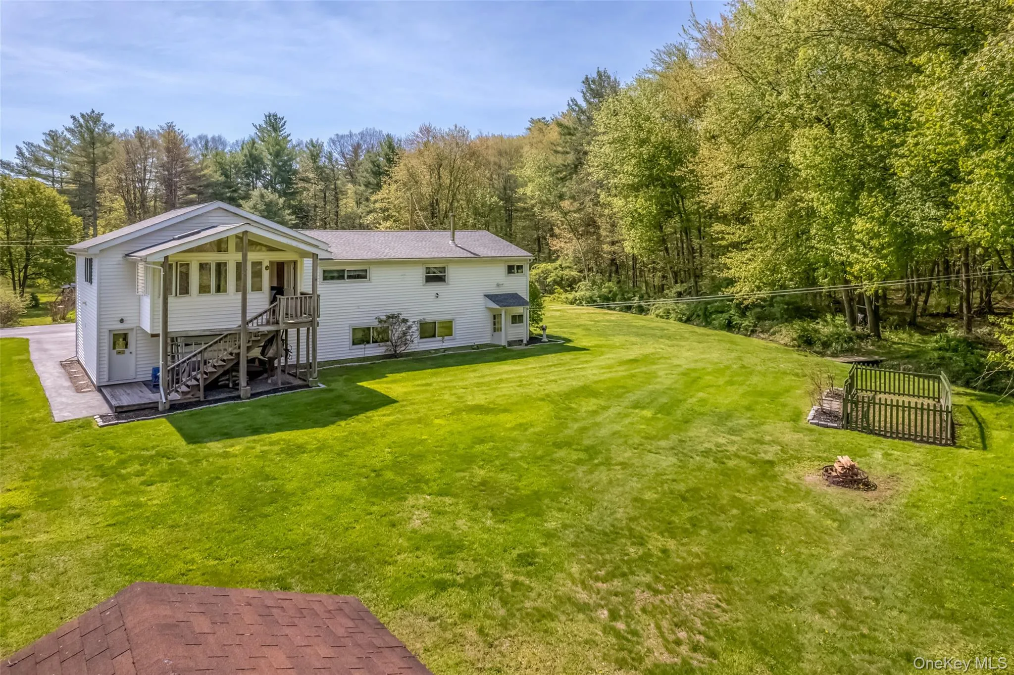 110 Cottontail Lane, Saugerties, NY, 4 Bedrooms Bedrooms, 8 Rooms Rooms,2 BathroomsBathrooms,Residential,For Rent,Cottontail,0,994067 110 Cottontail Lane, Saugerties, NY, 4 Bedrooms Bedrooms, 8 Rooms Rooms,2 BathroomsBathrooms,Residential,For Rent,Cottontail,0,994067