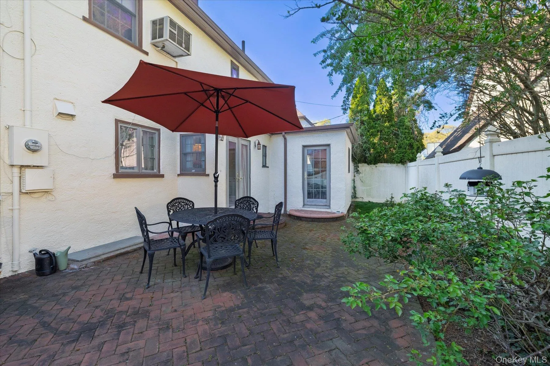 19 Addison Place, Hempstead, NY, 3 Bedrooms Bedrooms, 8 Rooms Rooms,2 BathroomsBathrooms,Residential,For Rent,Addison,0,994084 19 Addison Place, Hempstead, NY, 3 Bedrooms Bedrooms, 8 Rooms Rooms,2 BathroomsBathrooms,Residential,For Rent,Addison,0,994084