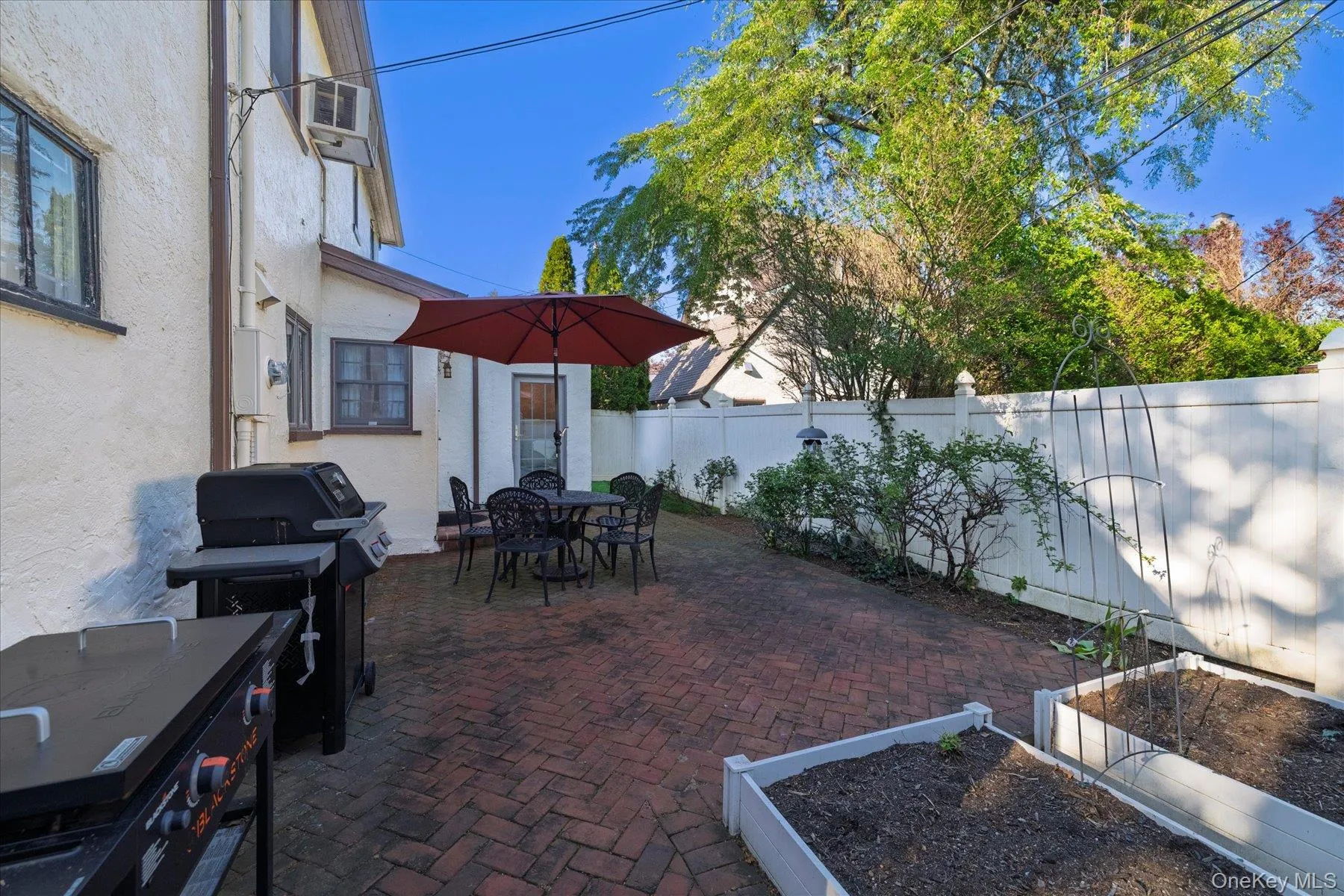 19 Addison Place, Hempstead, NY, 3 Bedrooms Bedrooms, 8 Rooms Rooms,2 BathroomsBathrooms,Residential,For Rent,Addison,0,994084 19 Addison Place, Hempstead, NY, 3 Bedrooms Bedrooms, 8 Rooms Rooms,2 BathroomsBathrooms,Residential,For Rent,Addison,0,994084