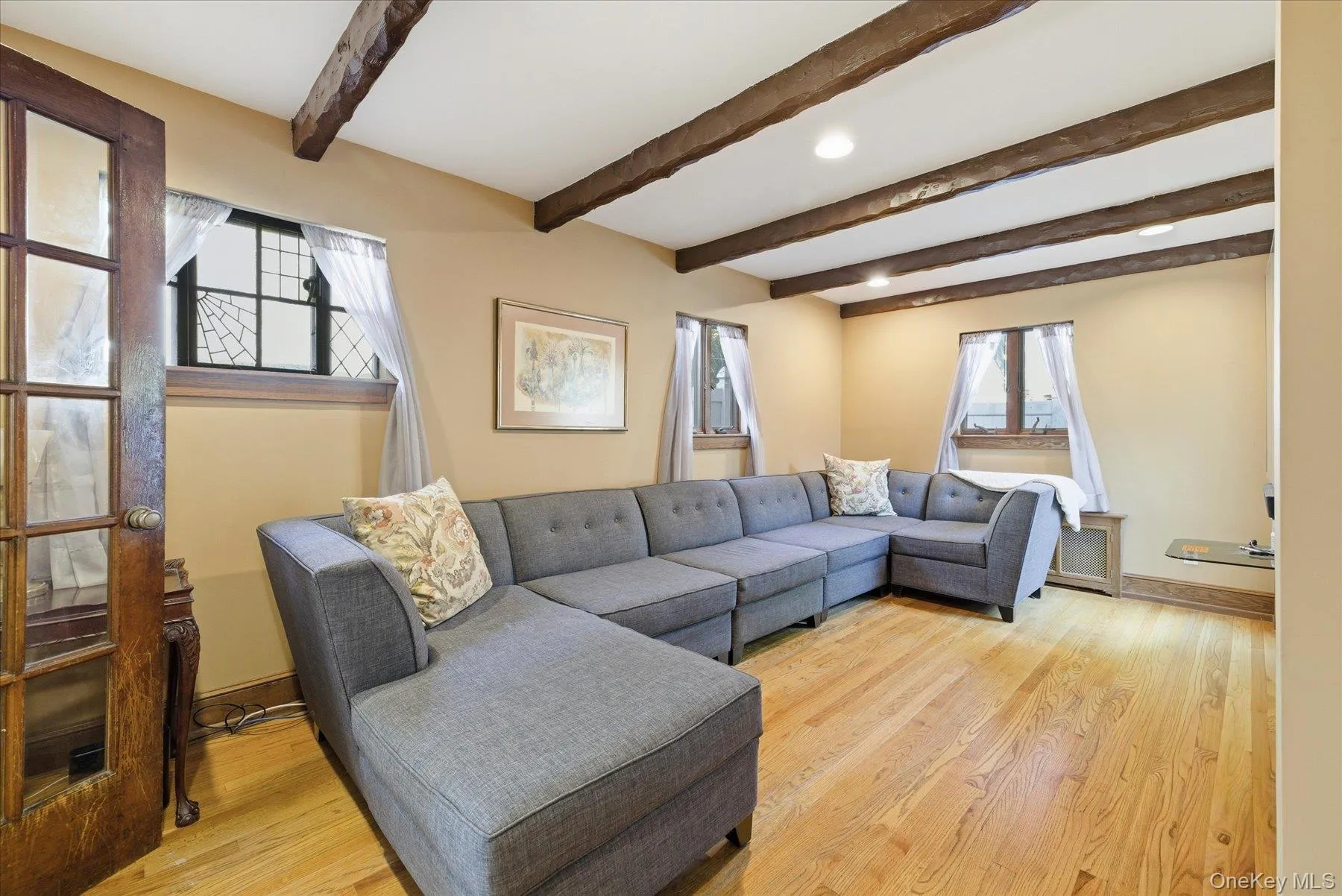 19 Addison Place, Hempstead, NY, 3 Bedrooms Bedrooms, 8 Rooms Rooms,2 BathroomsBathrooms,Residential,For Rent,Addison,0,994084 19 Addison Place, Hempstead, NY, 3 Bedrooms Bedrooms, 8 Rooms Rooms,2 BathroomsBathrooms,Residential,For Rent,Addison,0,994084