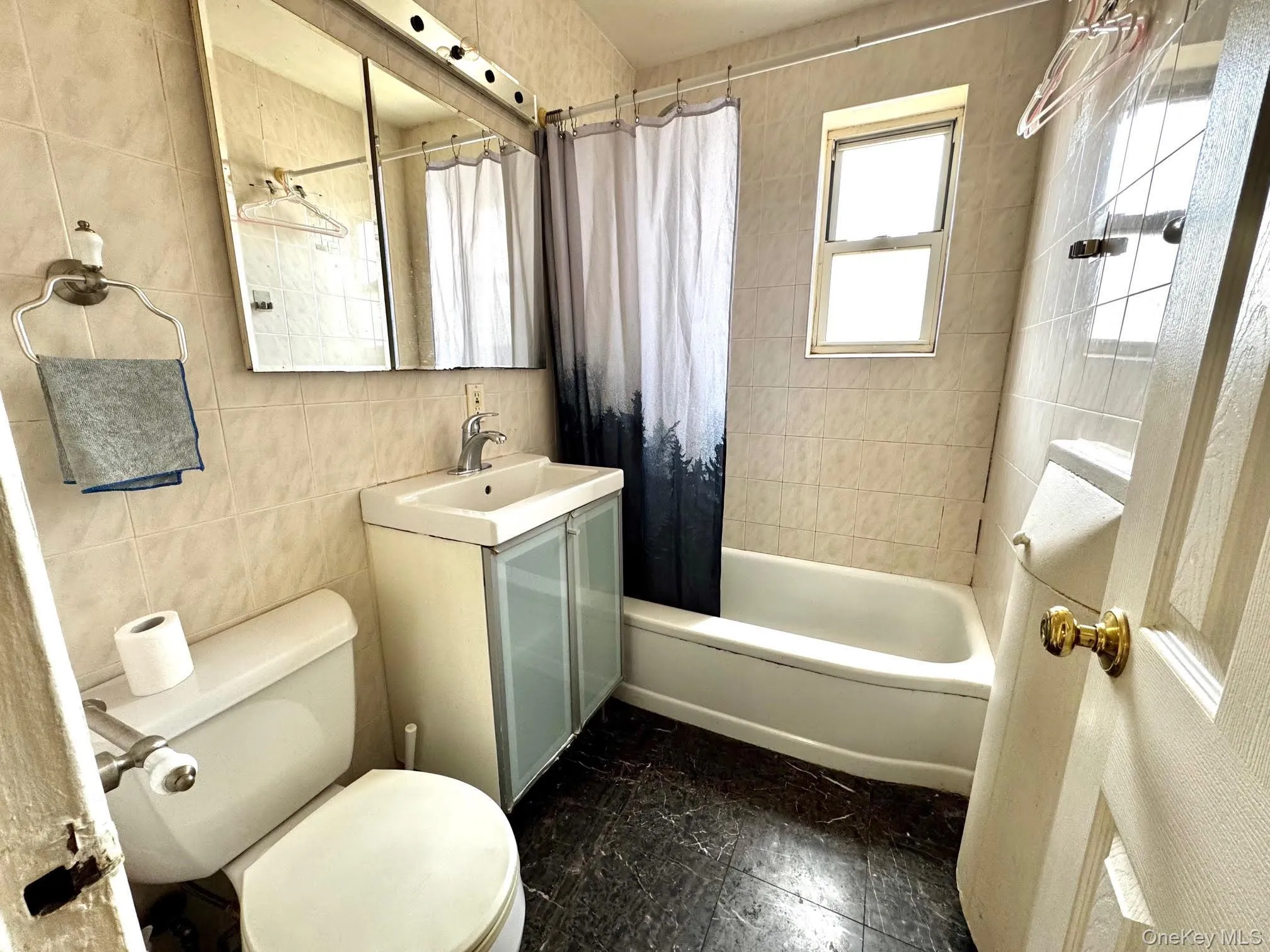 138-29 Jewel Ave, New York, NY, 1 Bedroom Bedrooms, 5 Rooms Rooms,1 BathroomBathrooms,Residential,For Rent,Jewel Ave,0,994086 138-29 Jewel Ave, New York, NY, 1 Bedroom Bedrooms, 5 Rooms Rooms,1 BathroomBathrooms,Residential,For Rent,Jewel Ave,0,994086