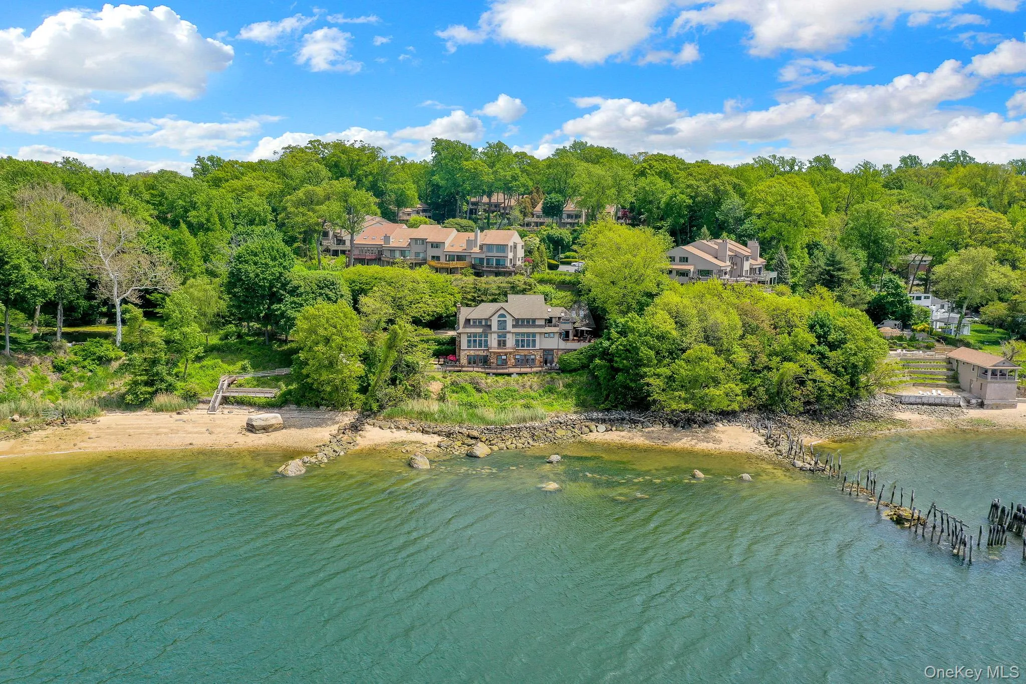 35 Sunview Drive, Glen Cove, NY, 5 Bedrooms Bedrooms, 12 Rooms Rooms,4 BathroomsBathrooms,Residential,For Rent,Sunview,0,994097 35 Sunview Drive, Glen Cove, NY, 5 Bedrooms Bedrooms, 12 Rooms Rooms,4 BathroomsBathrooms,Residential,For Rent,Sunview,0,994097