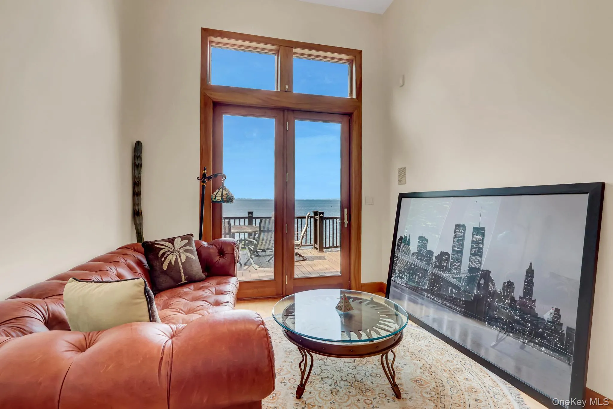 w/ bedroom, seating area and private bath w/ bedroom, seating area and private bath