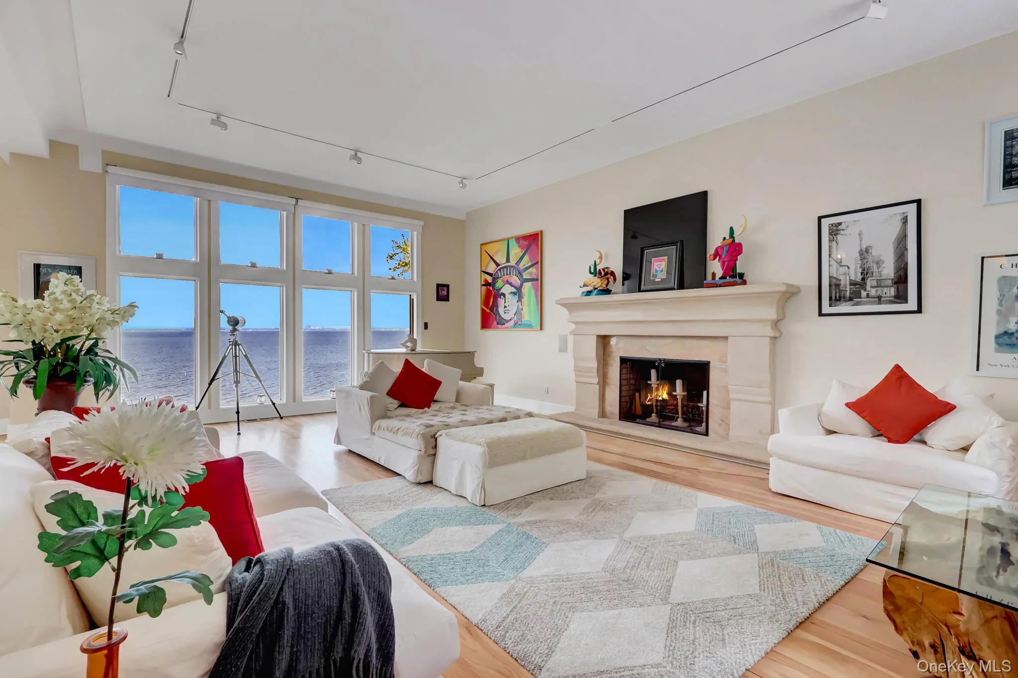 w/ fireplace w/ fireplace