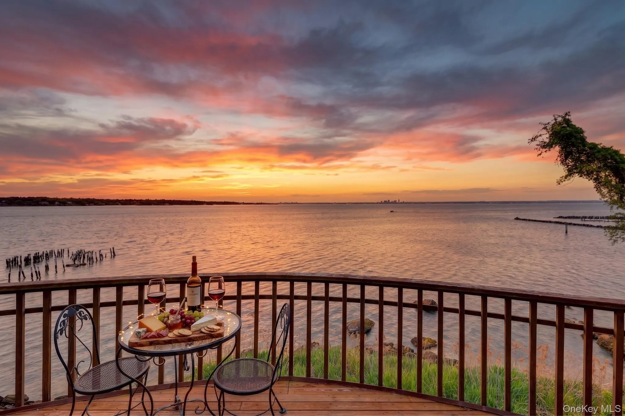 35 Sunview Drive, Glen Cove, NY, 5 Bedrooms Bedrooms, 12 Rooms Rooms,4 BathroomsBathrooms,Residential,For Rent,Sunview,0,994097 35 Sunview Drive, Glen Cove, NY, 5 Bedrooms Bedrooms, 12 Rooms Rooms,4 BathroomsBathrooms,Residential,For Rent,Sunview,0,994097