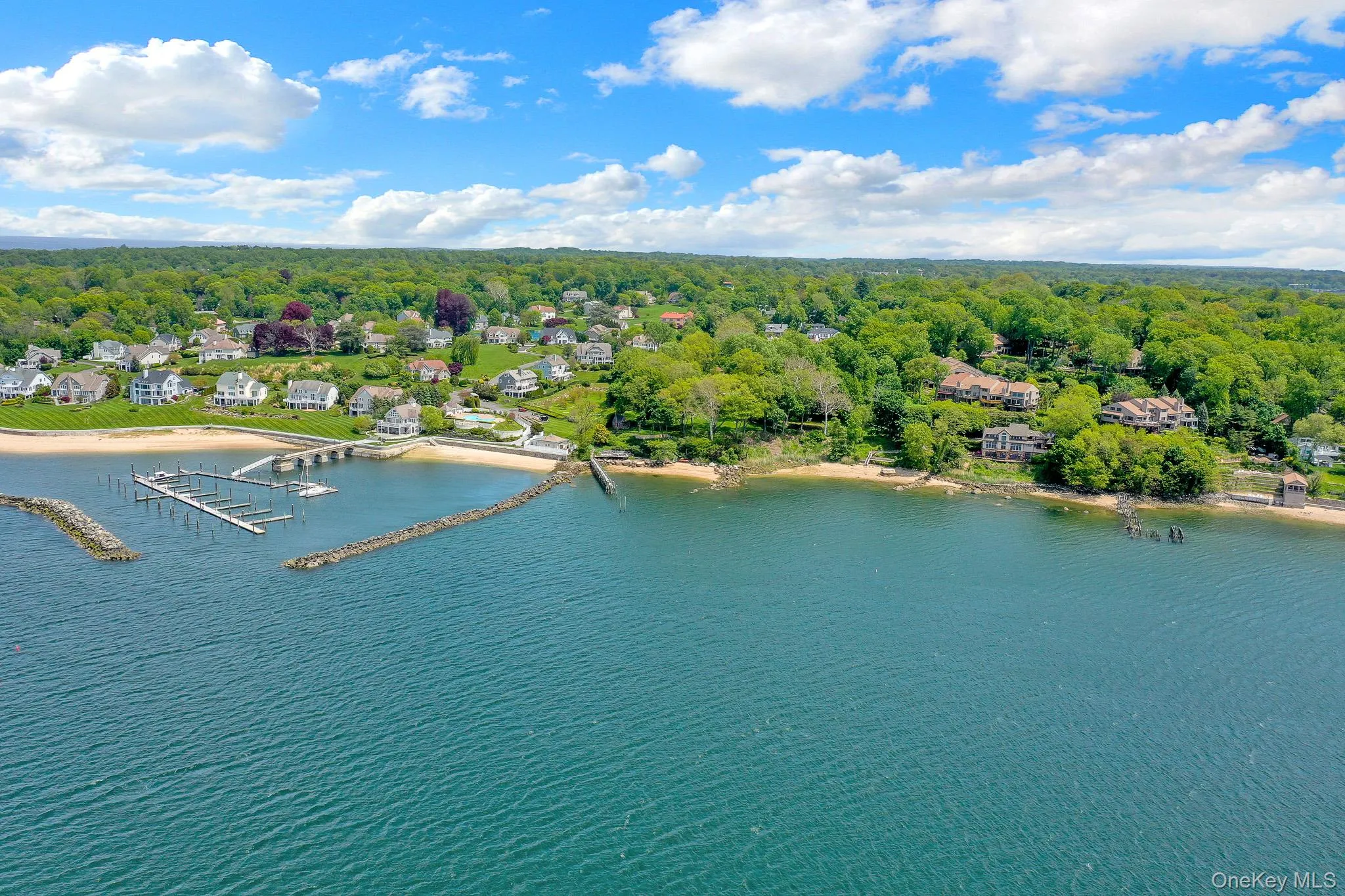 35 Sunview Drive, Glen Cove, NY, 5 Bedrooms Bedrooms, 12 Rooms Rooms,4 BathroomsBathrooms,Residential,For Rent,Sunview,0,994097 35 Sunview Drive, Glen Cove, NY, 5 Bedrooms Bedrooms, 12 Rooms Rooms,4 BathroomsBathrooms,Residential,For Rent,Sunview,0,994097