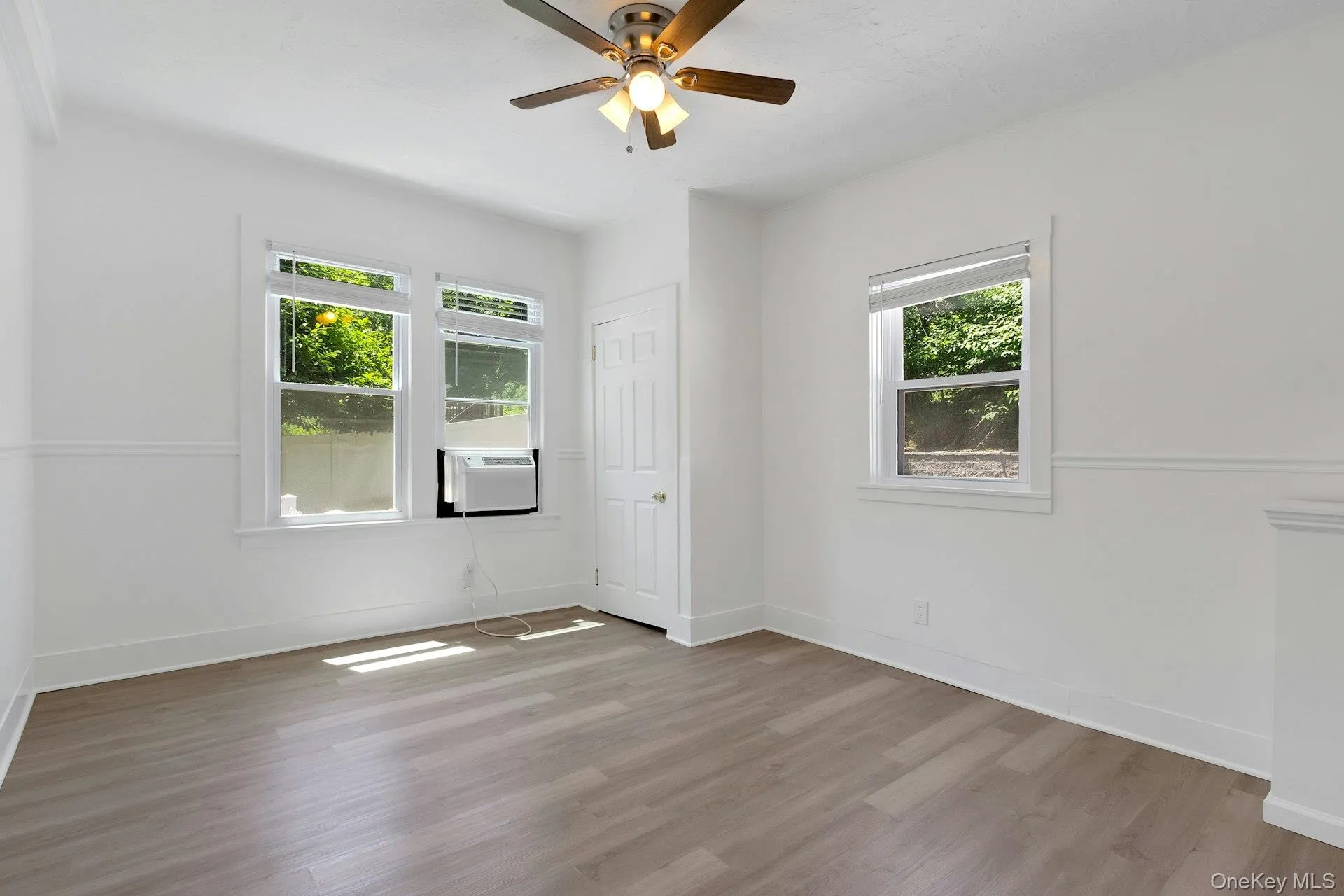 938 Route 9W, Clarkstown, NY, 4 Bedrooms Bedrooms, 10 Rooms Rooms,2 BathroomsBathrooms,Residential,For Rent,Route 9W,0,994105 938 Route 9W, Clarkstown, NY, 4 Bedrooms Bedrooms, 10 Rooms Rooms,2 BathroomsBathrooms,Residential,For Rent,Route 9W,0,994105