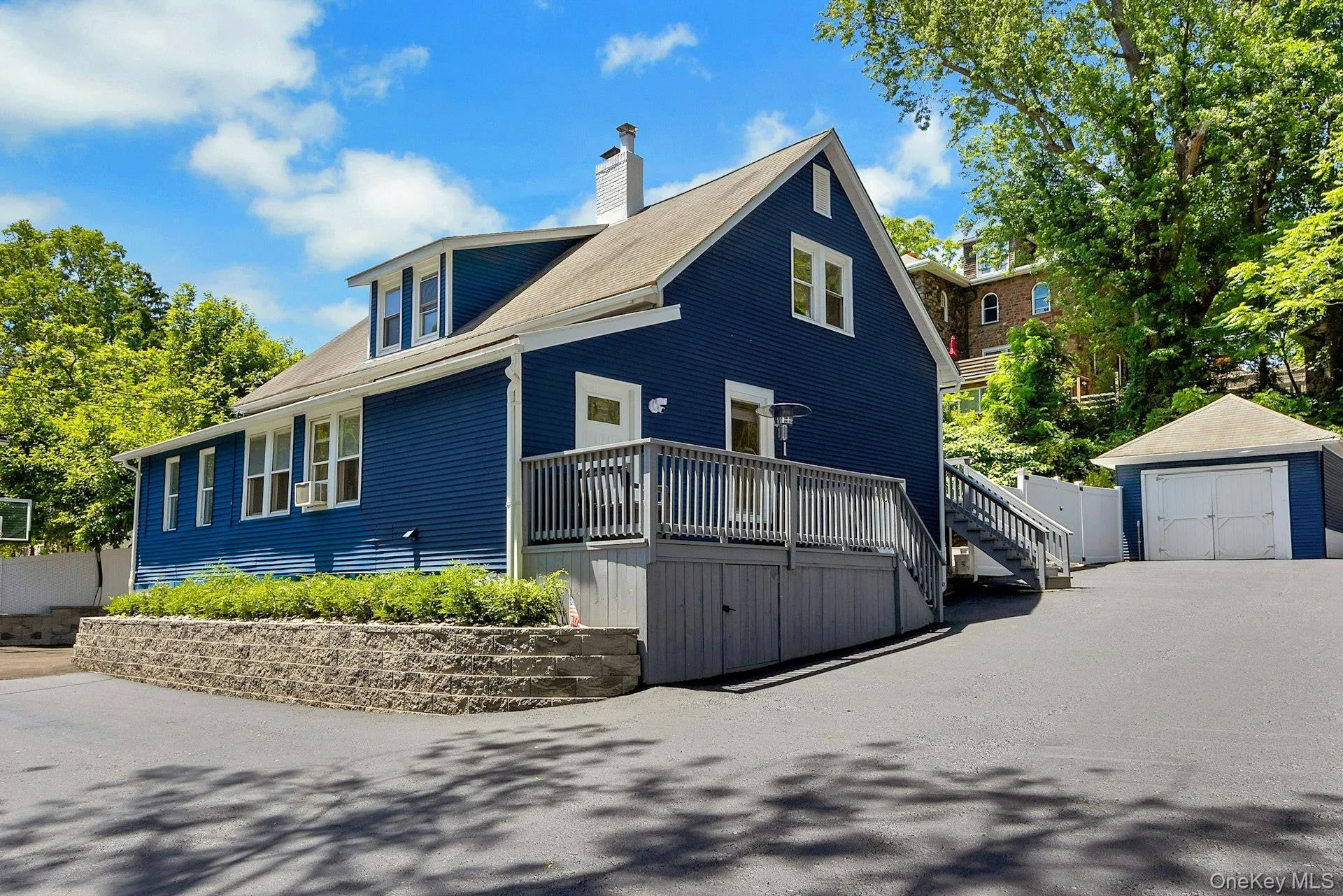 938 Route 9W, Clarkstown, NY, 4 Bedrooms Bedrooms, 10 Rooms Rooms,2 BathroomsBathrooms,Residential,For Rent,Route 9W,0,994105 938 Route 9W, Clarkstown, NY, 4 Bedrooms Bedrooms, 10 Rooms Rooms,2 BathroomsBathrooms,Residential,For Rent,Route 9W,0,994105