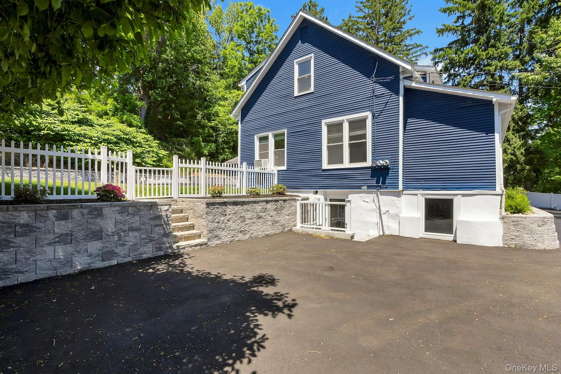 938 Route 9W, Clarkstown, NY, 4 Bedrooms Bedrooms, 10 Rooms Rooms,2 BathroomsBathrooms,Residential,For Rent,Route 9W,0,994105 938 Route 9W, Clarkstown, NY, 4 Bedrooms Bedrooms, 10 Rooms Rooms,2 BathroomsBathrooms,Residential,For Rent,Route 9W,0,994105