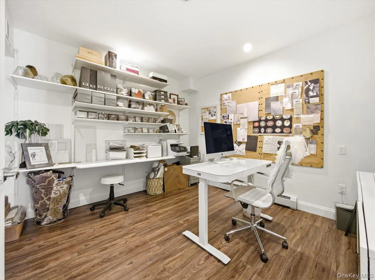 401 Centre Avenue, Clarkstown, NY, 4 Bedrooms Bedrooms, 15 Rooms Rooms,2 BathroomsBathrooms,Residential,For Rent,Centre,0,994107 401 Centre Avenue, Clarkstown, NY, 4 Bedrooms Bedrooms, 15 Rooms Rooms,2 BathroomsBathrooms,Residential,For Rent,Centre,0,994107
