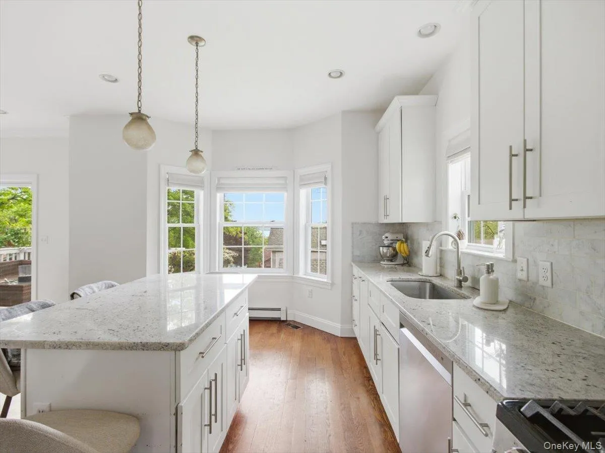 401 Centre Avenue, Clarkstown, NY, 4 Bedrooms Bedrooms, 15 Rooms Rooms,2 BathroomsBathrooms,Residential,For Rent,Centre,0,994107 401 Centre Avenue, Clarkstown, NY, 4 Bedrooms Bedrooms, 15 Rooms Rooms,2 BathroomsBathrooms,Residential,For Rent,Centre,0,994107