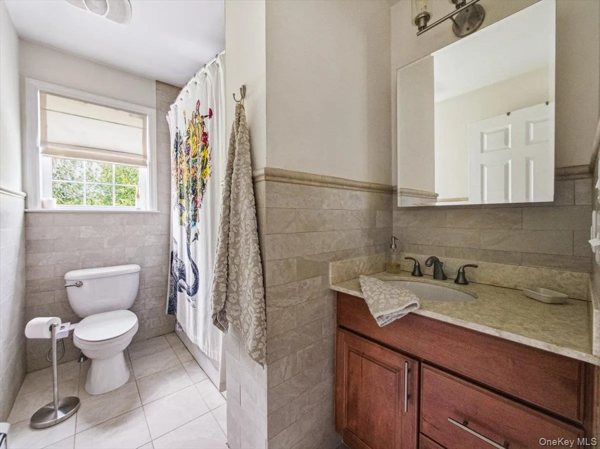 401 Centre Avenue, Clarkstown, NY, 4 Bedrooms Bedrooms, 15 Rooms Rooms,2 BathroomsBathrooms,Residential,For Rent,Centre,0,994107 401 Centre Avenue, Clarkstown, NY, 4 Bedrooms Bedrooms, 15 Rooms Rooms,2 BathroomsBathrooms,Residential,For Rent,Centre,0,994107