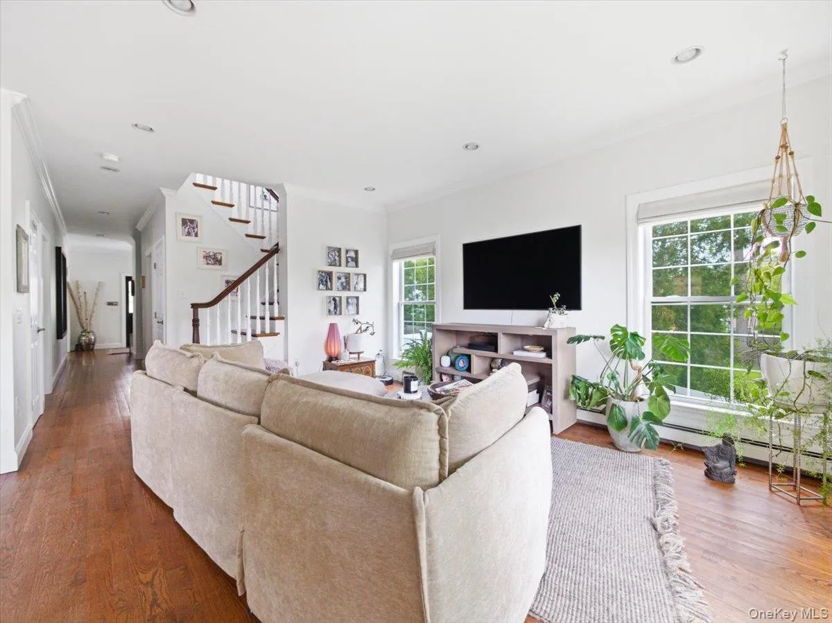 401 Centre Avenue, Clarkstown, NY, 4 Bedrooms Bedrooms, 15 Rooms Rooms,2 BathroomsBathrooms,Residential,For Rent,Centre,0,994107 401 Centre Avenue, Clarkstown, NY, 4 Bedrooms Bedrooms, 15 Rooms Rooms,2 BathroomsBathrooms,Residential,For Rent,Centre,0,994107