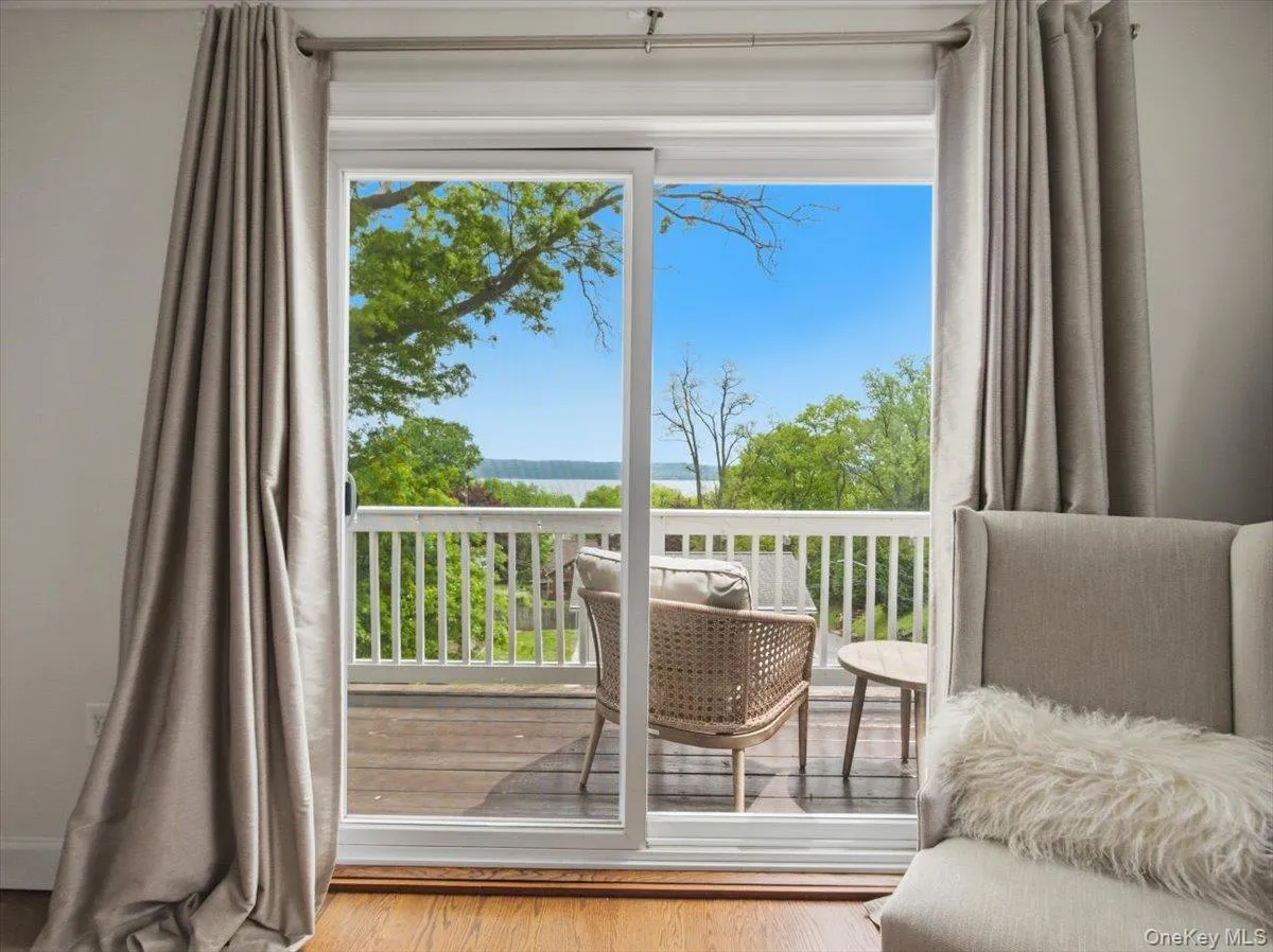 401 Centre Avenue, Clarkstown, NY, 4 Bedrooms Bedrooms, 15 Rooms Rooms,2 BathroomsBathrooms,Residential,For Rent,Centre,0,994107 401 Centre Avenue, Clarkstown, NY, 4 Bedrooms Bedrooms, 15 Rooms Rooms,2 BathroomsBathrooms,Residential,For Rent,Centre,0,994107