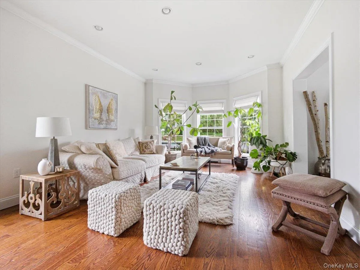 401 Centre Avenue, Clarkstown, NY, 4 Bedrooms Bedrooms, 15 Rooms Rooms,2 BathroomsBathrooms,Residential,For Rent,Centre,0,994107 401 Centre Avenue, Clarkstown, NY, 4 Bedrooms Bedrooms, 15 Rooms Rooms,2 BathroomsBathrooms,Residential,For Rent,Centre,0,994107