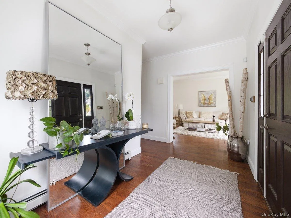 401 Centre Avenue, Clarkstown, NY, 4 Bedrooms Bedrooms, 15 Rooms Rooms,2 BathroomsBathrooms,Residential,For Rent,Centre,0,994107 401 Centre Avenue, Clarkstown, NY, 4 Bedrooms Bedrooms, 15 Rooms Rooms,2 BathroomsBathrooms,Residential,For Rent,Centre,0,994107