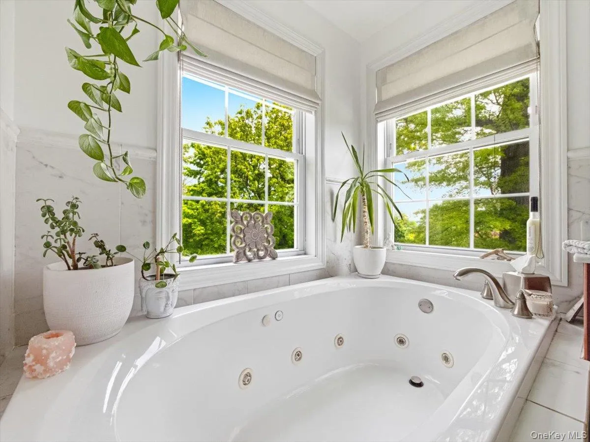 401 Centre Avenue, Clarkstown, NY, 4 Bedrooms Bedrooms, 15 Rooms Rooms,2 BathroomsBathrooms,Residential,For Rent,Centre,0,994107 401 Centre Avenue, Clarkstown, NY, 4 Bedrooms Bedrooms, 15 Rooms Rooms,2 BathroomsBathrooms,Residential,For Rent,Centre,0,994107