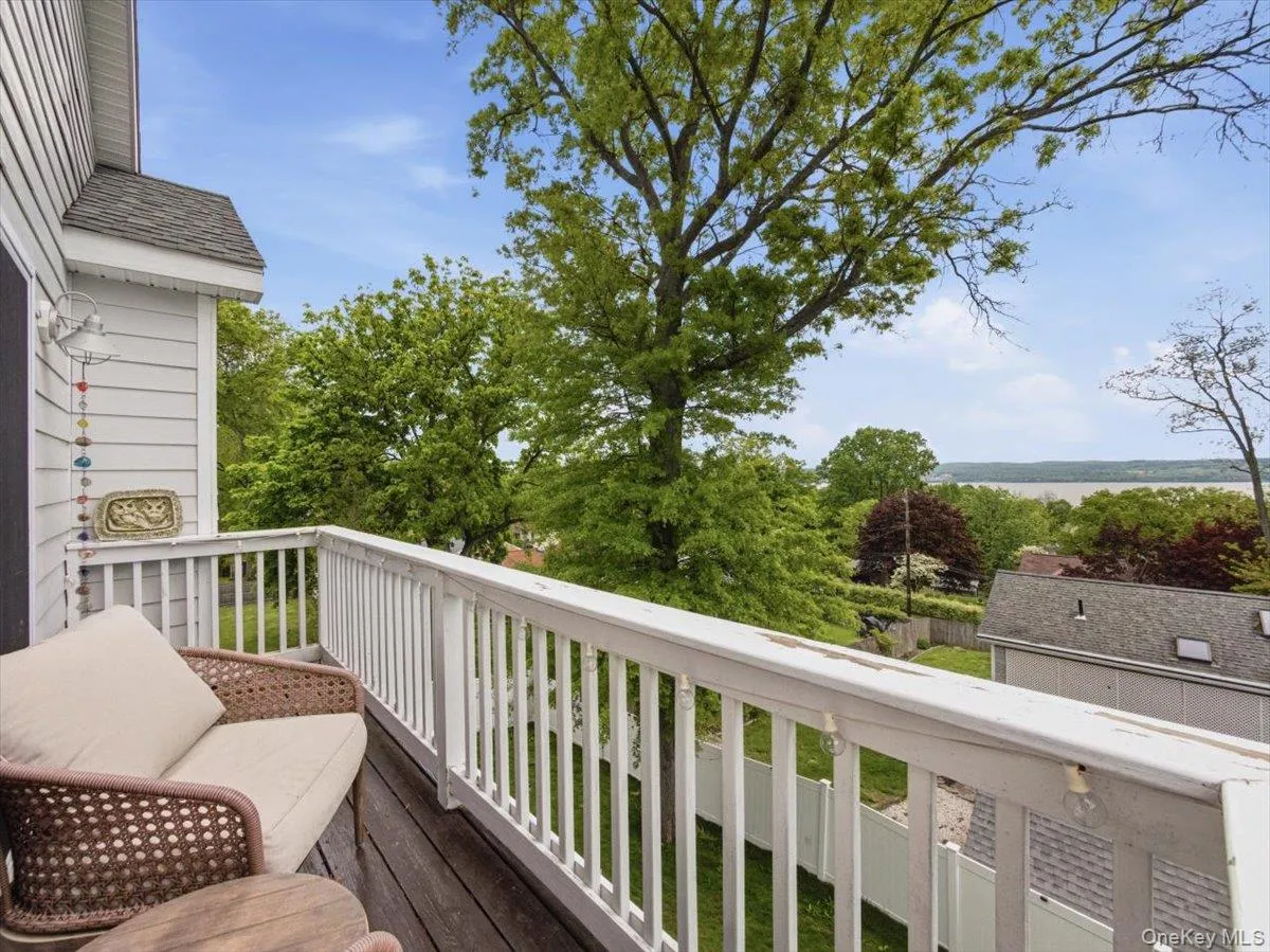 401 Centre Avenue, Clarkstown, NY, 4 Bedrooms Bedrooms, 15 Rooms Rooms,2 BathroomsBathrooms,Residential,For Rent,Centre,0,994107 401 Centre Avenue, Clarkstown, NY, 4 Bedrooms Bedrooms, 15 Rooms Rooms,2 BathroomsBathrooms,Residential,For Rent,Centre,0,994107