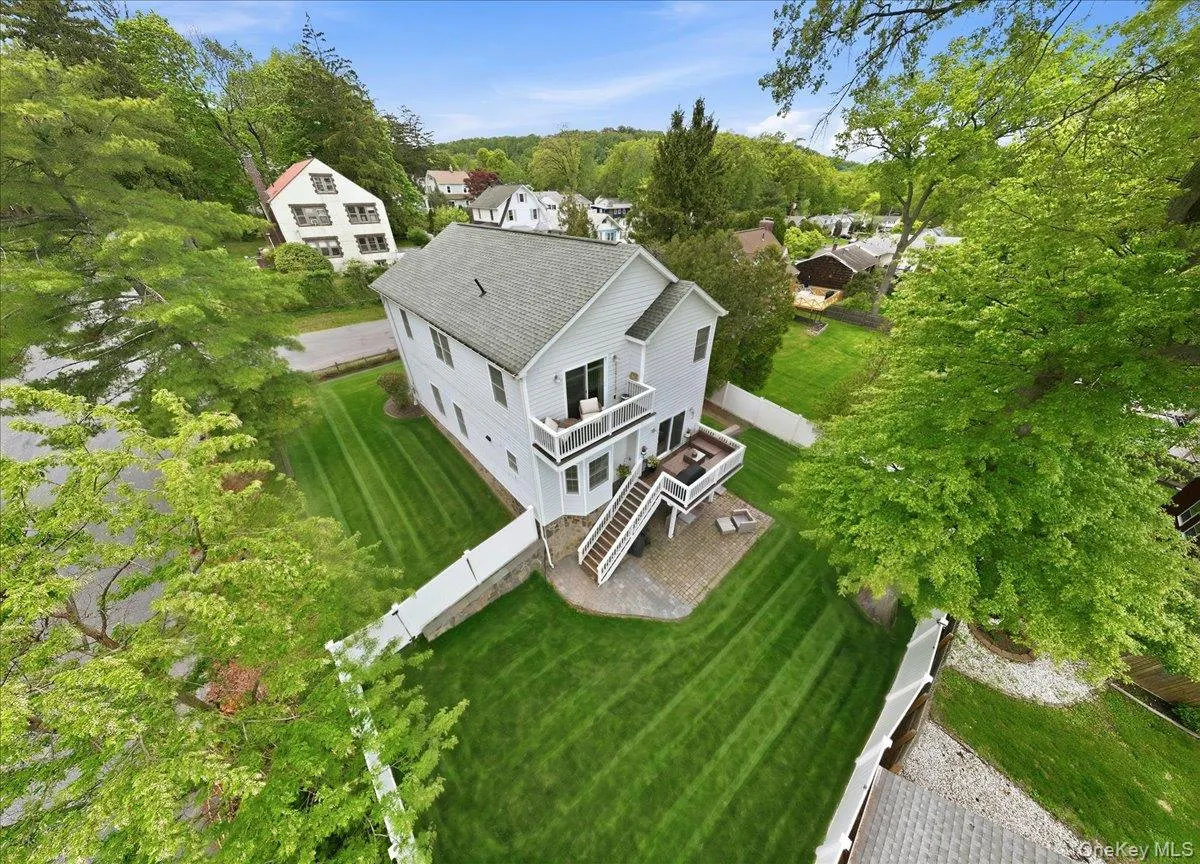 401 Centre Avenue, Clarkstown, NY, 4 Bedrooms Bedrooms, 15 Rooms Rooms,2 BathroomsBathrooms,Residential,For Rent,Centre,0,994107 401 Centre Avenue, Clarkstown, NY, 4 Bedrooms Bedrooms, 15 Rooms Rooms,2 BathroomsBathrooms,Residential,For Rent,Centre,0,994107