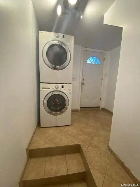 8 Birchwood Avenue, Clarkstown, NY, 3 Bedrooms Bedrooms, 5 Rooms Rooms,2 BathroomsBathrooms,Residential Lease,For Rent,Birchwood,0,994112 8 Birchwood Avenue, Clarkstown, NY, 3 Bedrooms Bedrooms, 5 Rooms Rooms,2 BathroomsBathrooms,Residential Lease,For Rent,Birchwood,0,994112