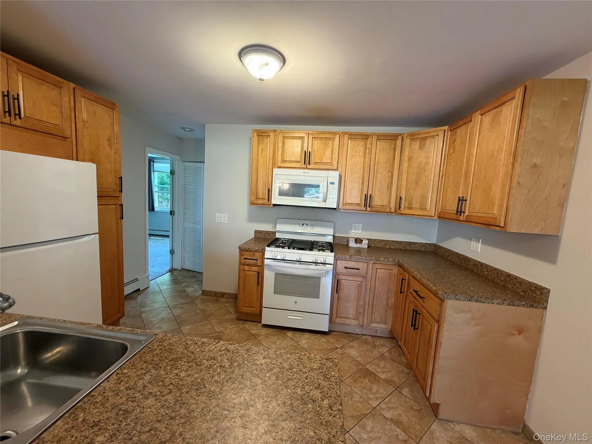 8 Birchwood Avenue, Clarkstown, NY, 3 Bedrooms Bedrooms, 5 Rooms Rooms,2 BathroomsBathrooms,Residential Lease,For Rent,Birchwood,0,994112 8 Birchwood Avenue, Clarkstown, NY, 3 Bedrooms Bedrooms, 5 Rooms Rooms,2 BathroomsBathrooms,Residential Lease,For Rent,Birchwood,0,994112