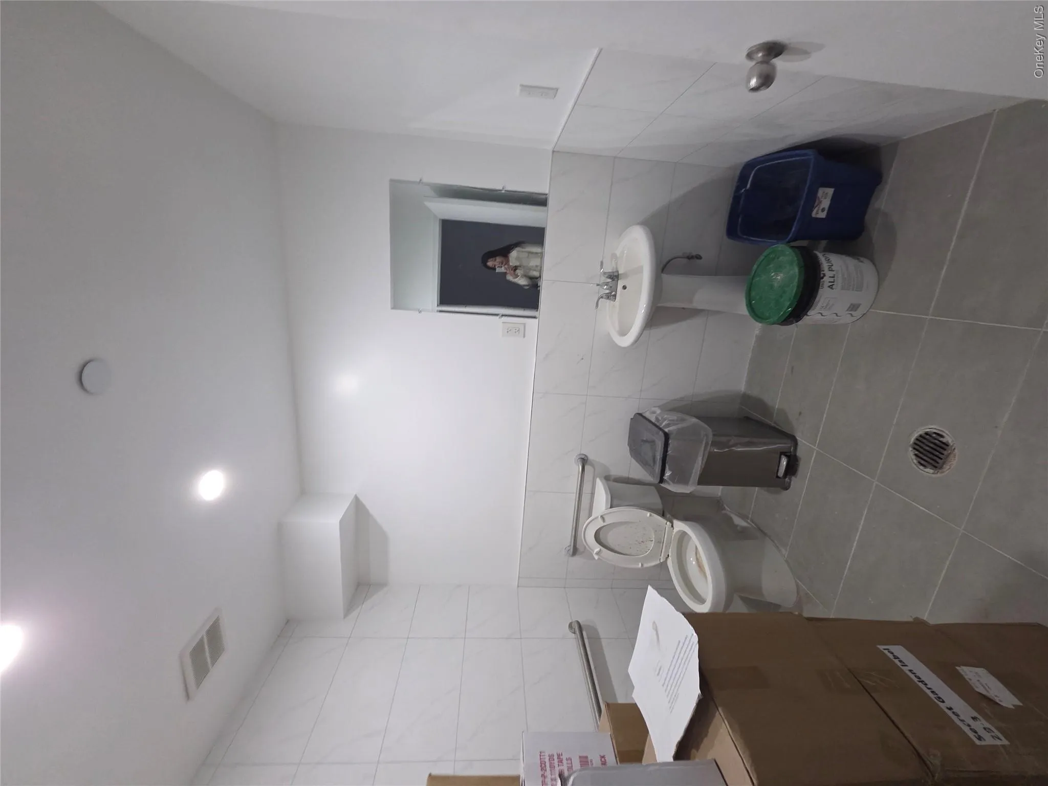 74-02 Grand Ave, New York, NY, ,Commercial Lease,For Rent,Grand Ave,0,994114 74-02 Grand Ave, New York, NY, ,Commercial Lease,For Rent,Grand Ave,0,994114