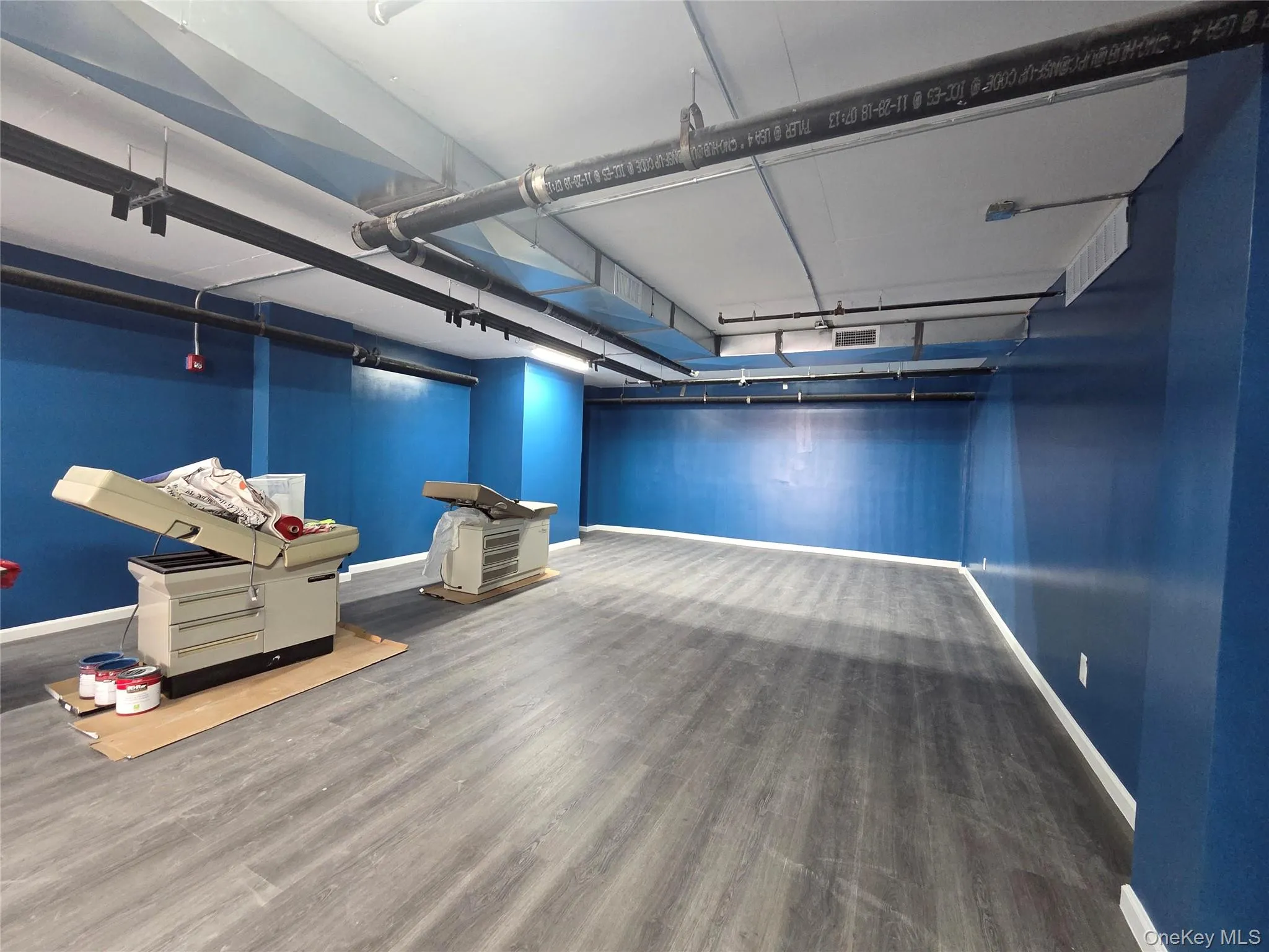 74-02 Grand Ave, New York, NY, ,Commercial Lease,For Rent,Grand Ave,0,994114 74-02 Grand Ave, New York, NY, ,Commercial Lease,For Rent,Grand Ave,0,994114