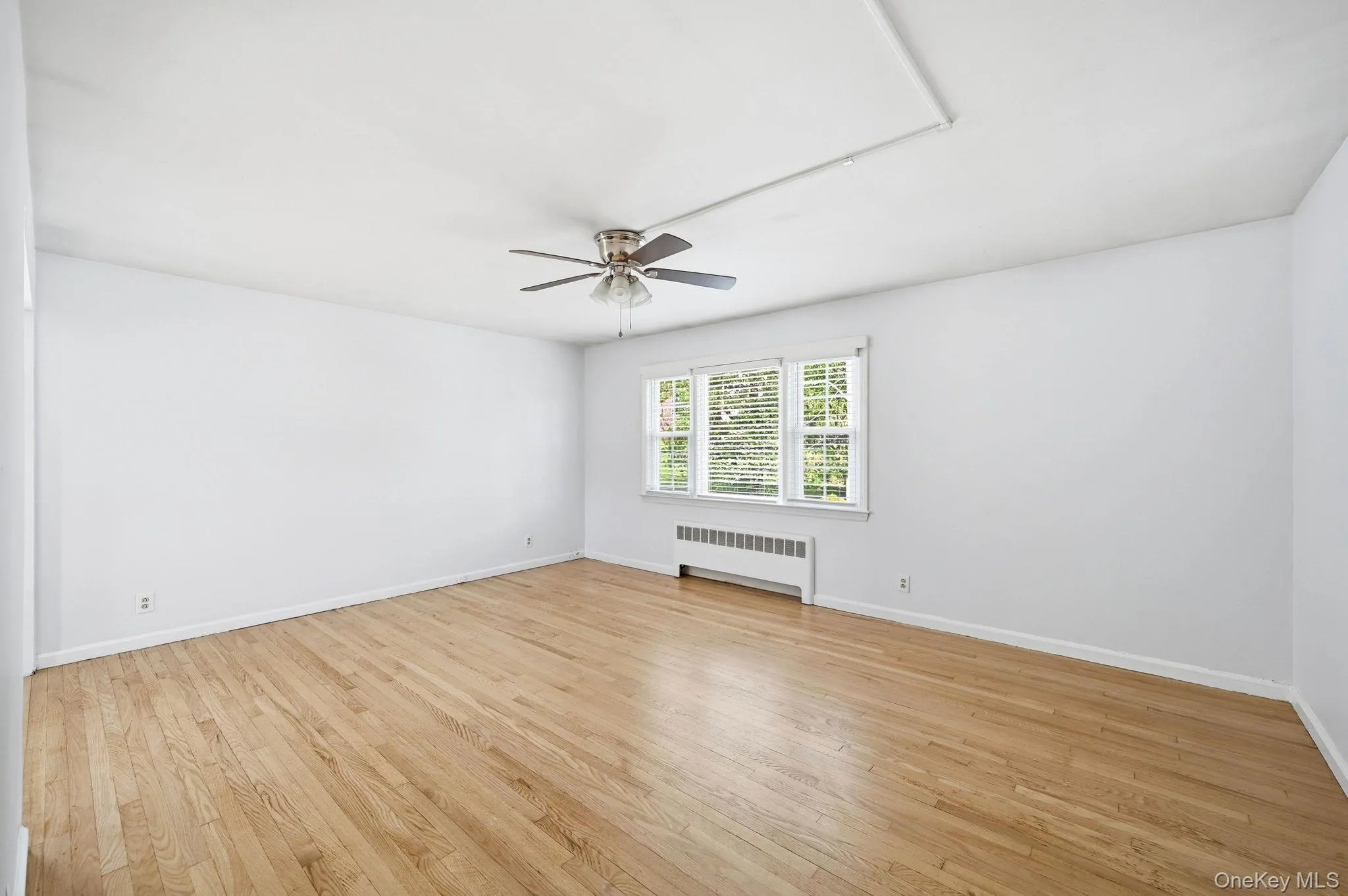 85 Bennett Avenue, Yonkers, NY, 2 Bedrooms Bedrooms, 5 Rooms Rooms,1 BathroomBathrooms,Residential Lease,For Rent,Bennett,0,994117 85 Bennett Avenue, Yonkers, NY, 2 Bedrooms Bedrooms, 5 Rooms Rooms,1 BathroomBathrooms,Residential Lease,For Rent,Bennett,0,994117